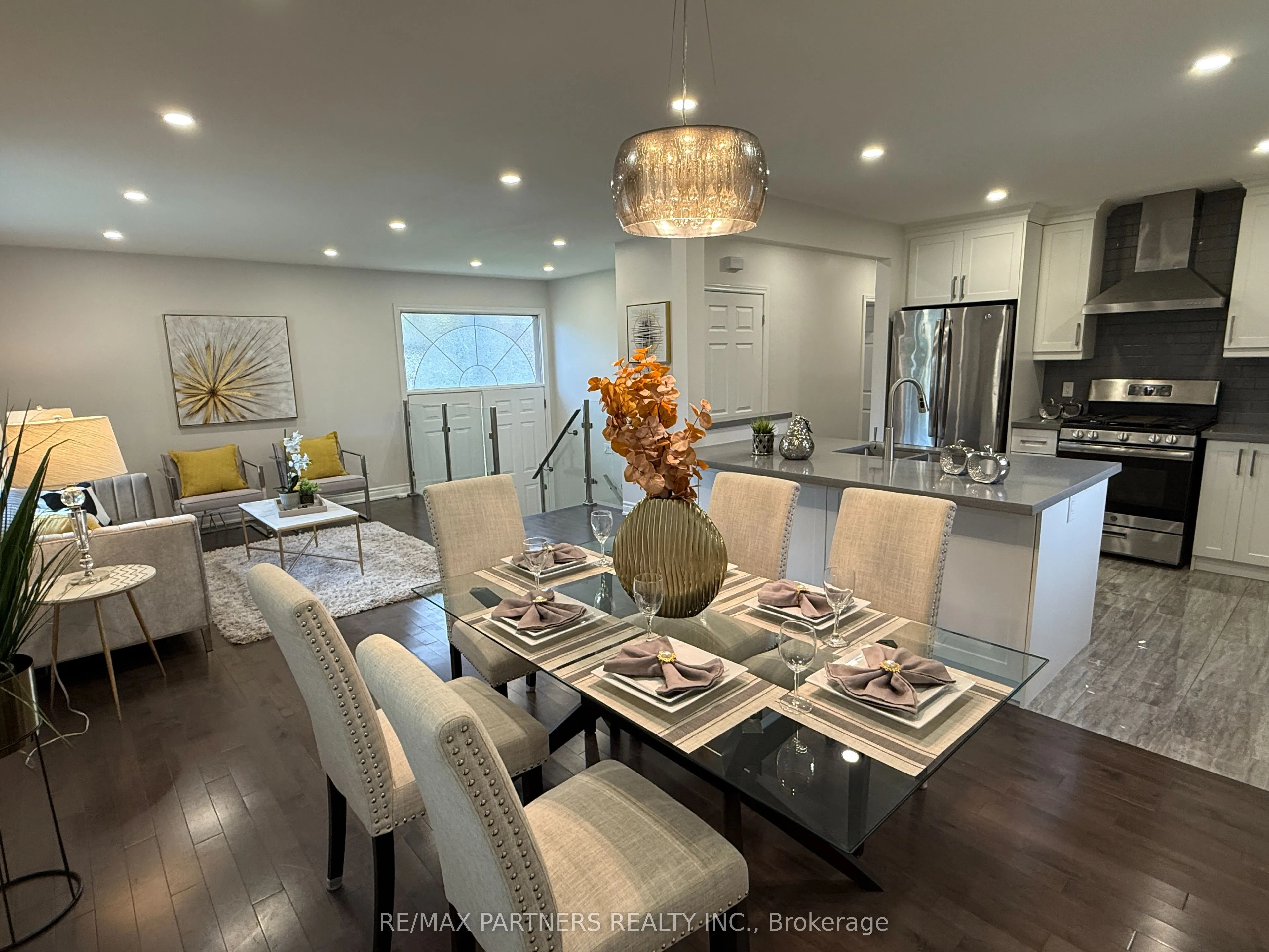 77 Foreht Crescent