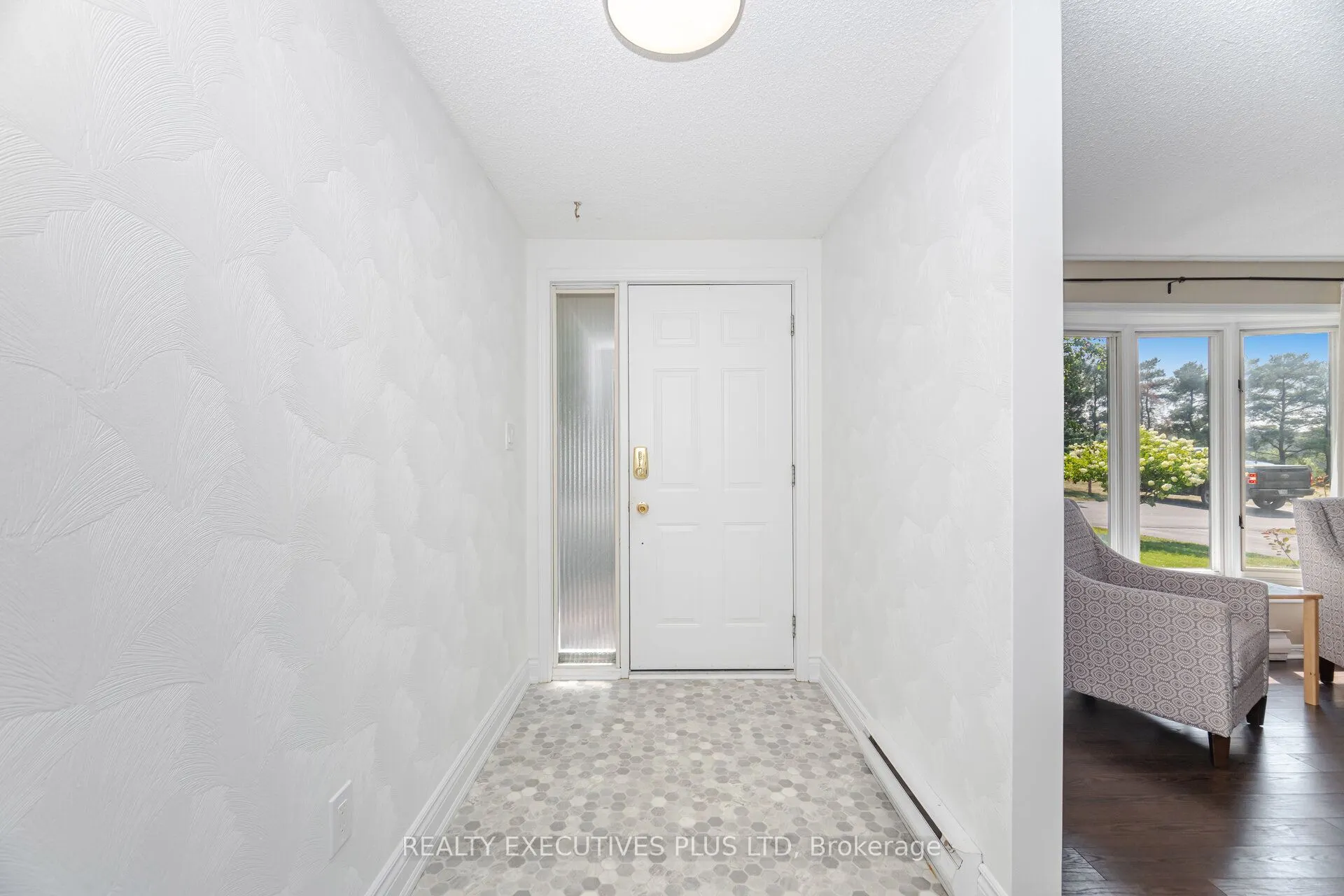 112 Tecumseth Pines Drive