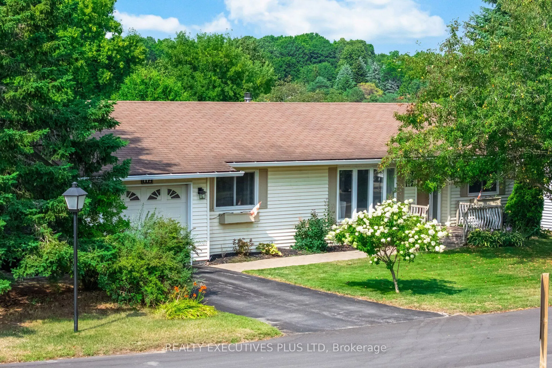 112 Tecumseth Pines Drive