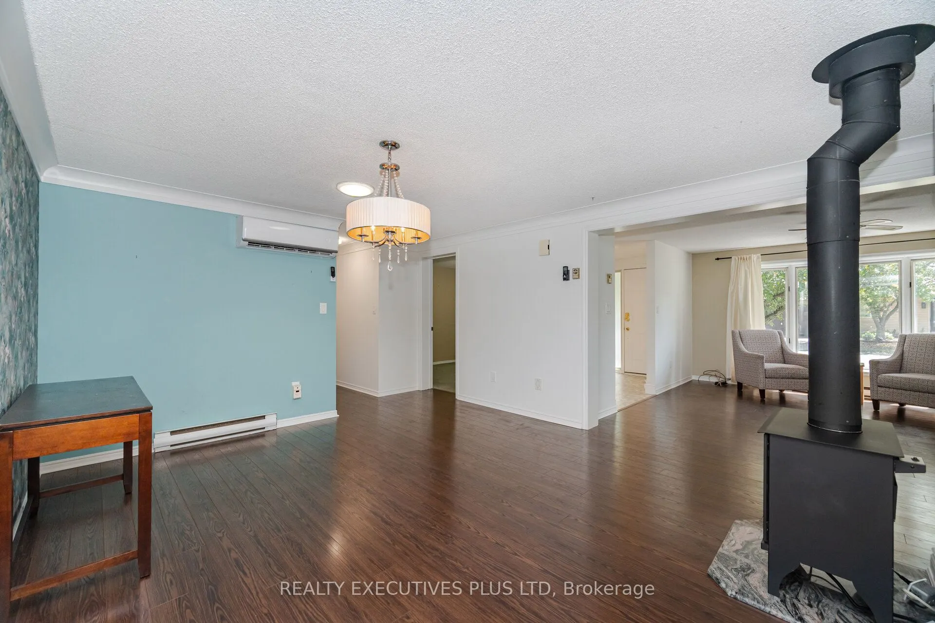 112 Tecumseth Pines Drive