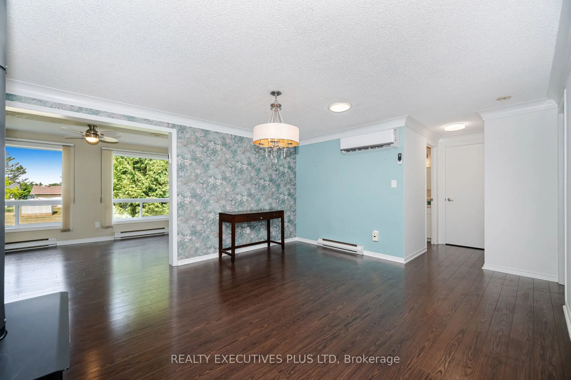 112 Tecumseth Pines Drive