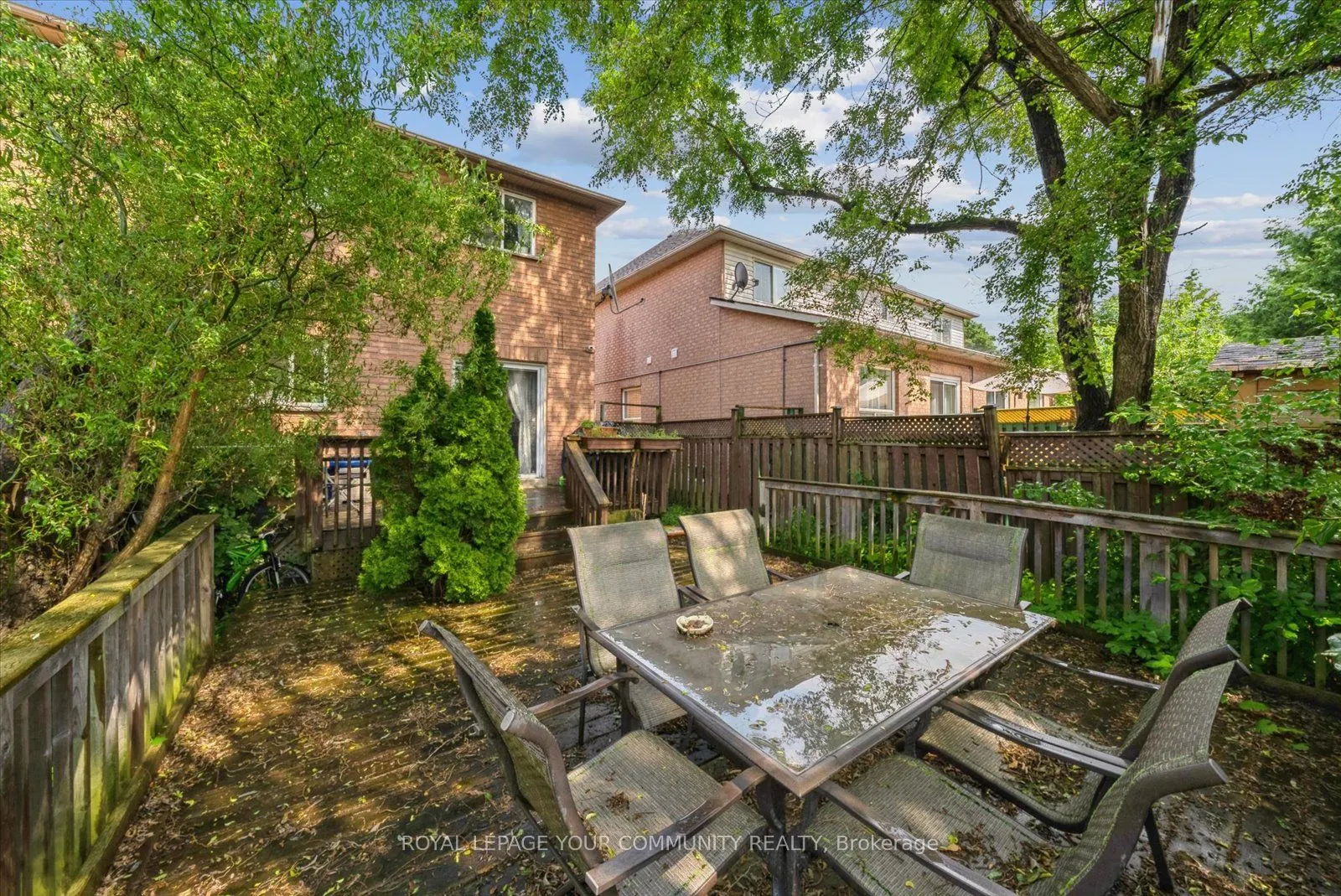 88 English Oak Drive