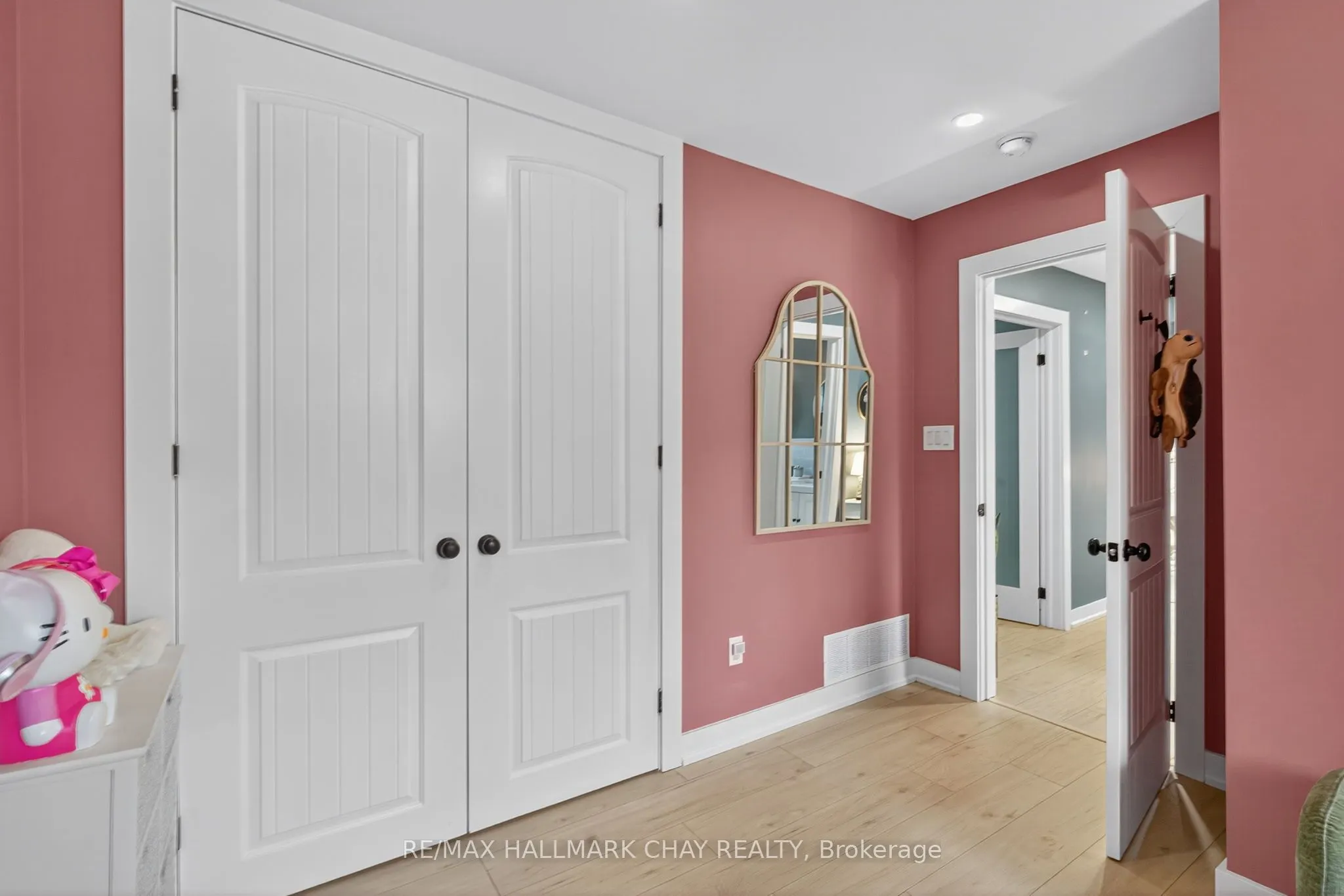 1180 Shore Acres Drive