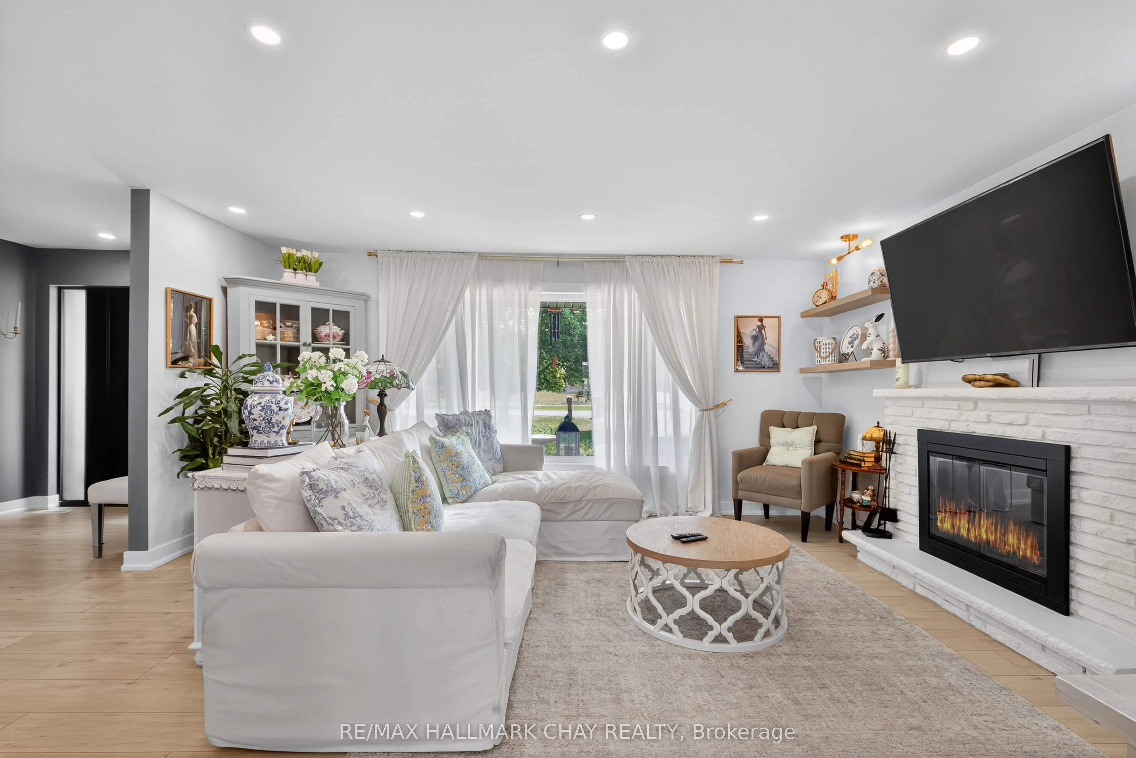 1180 Shore Acres Drive