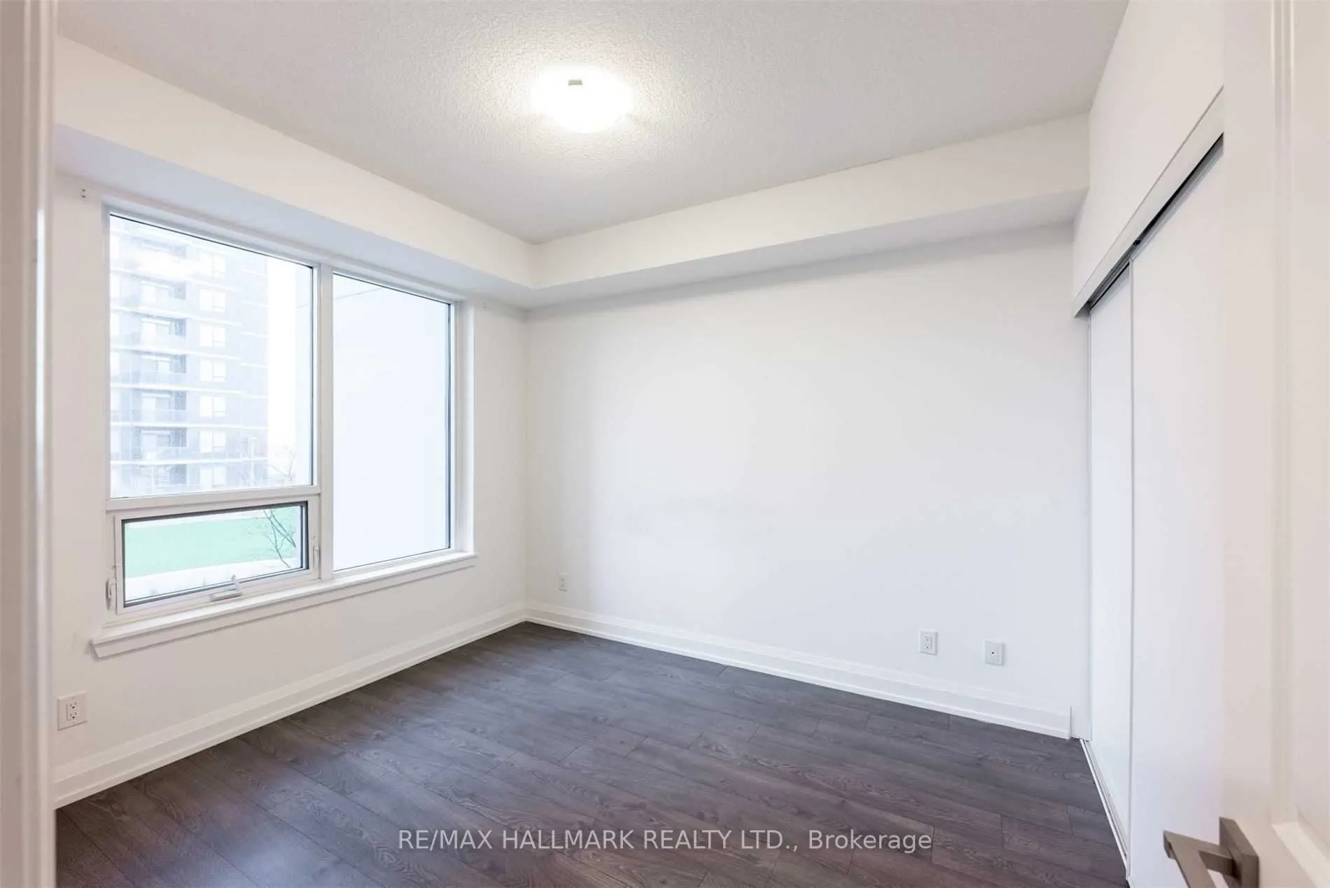 3600 Highway 7, #404
