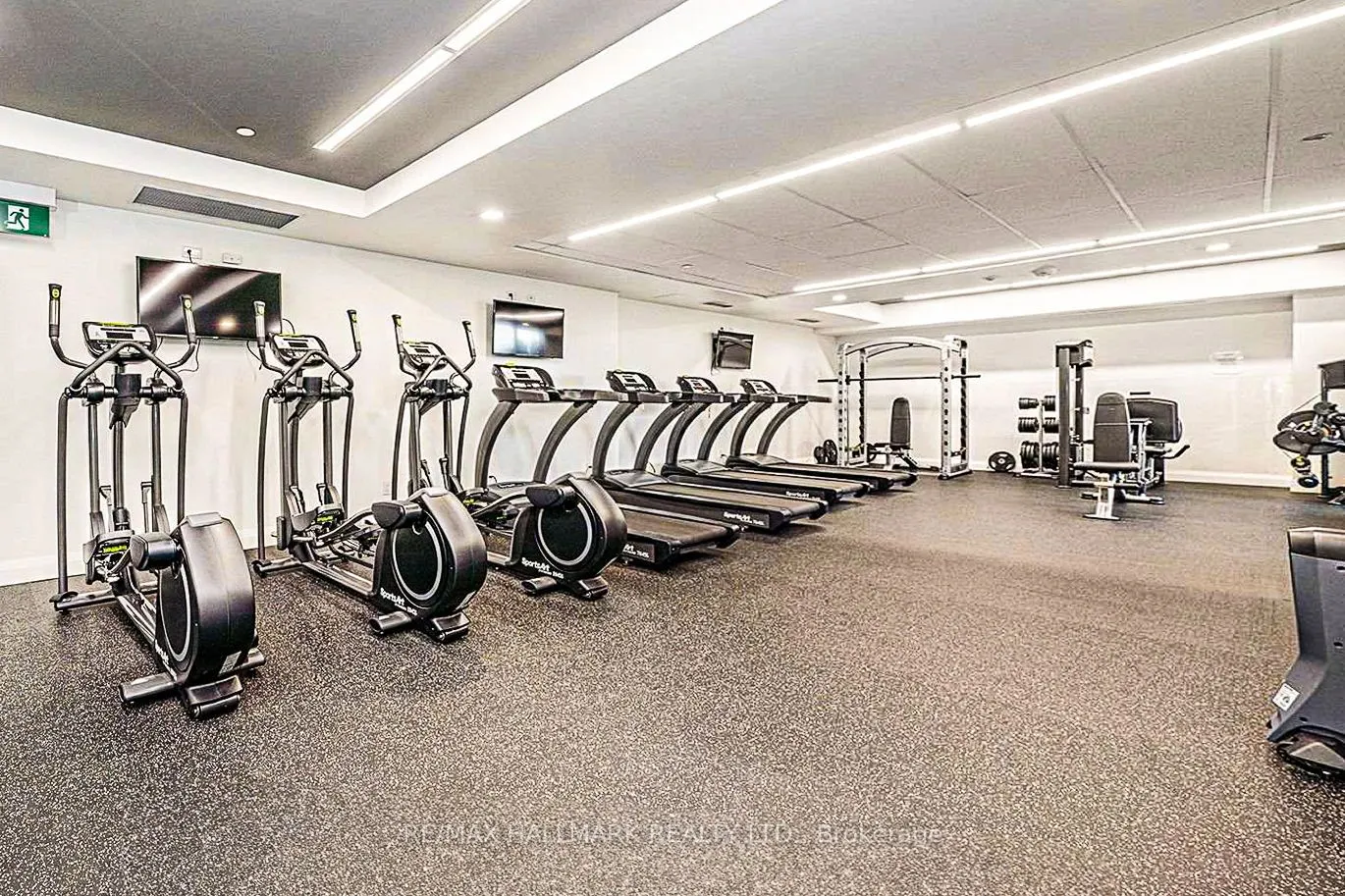 3600 Highway 7, #404