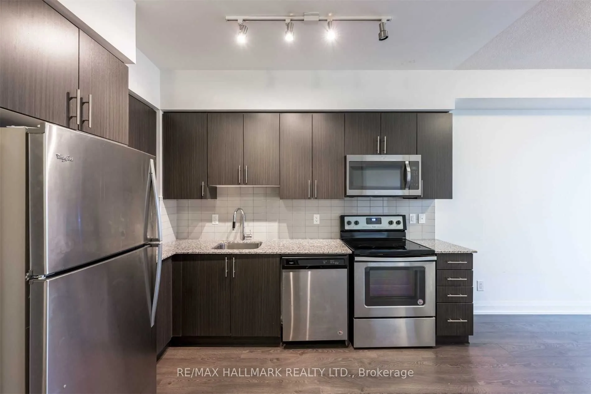 3600 Highway 7, #404