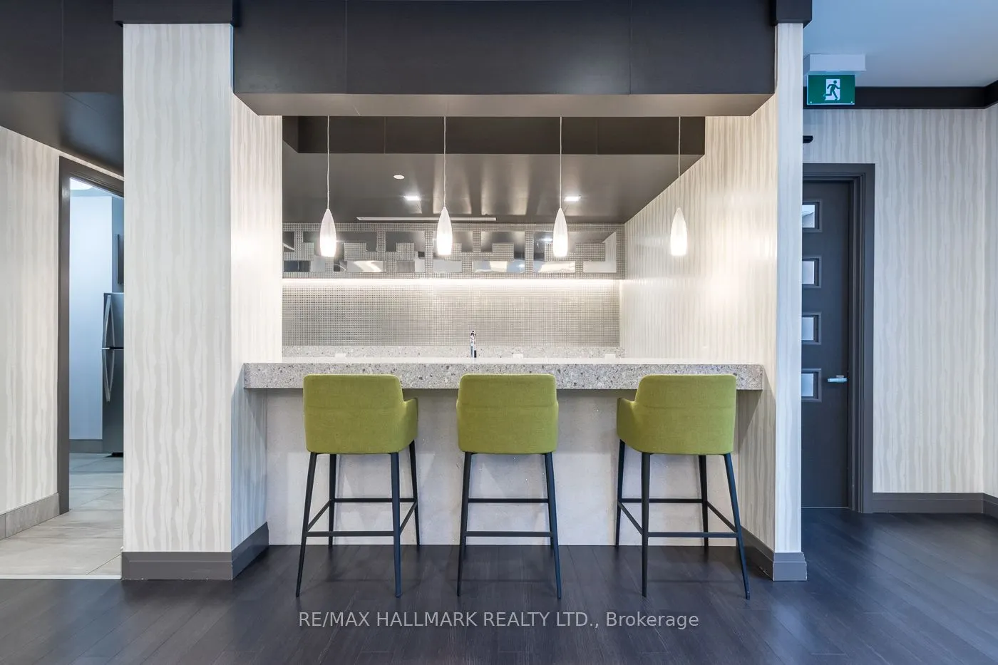 3600 Highway 7, #404