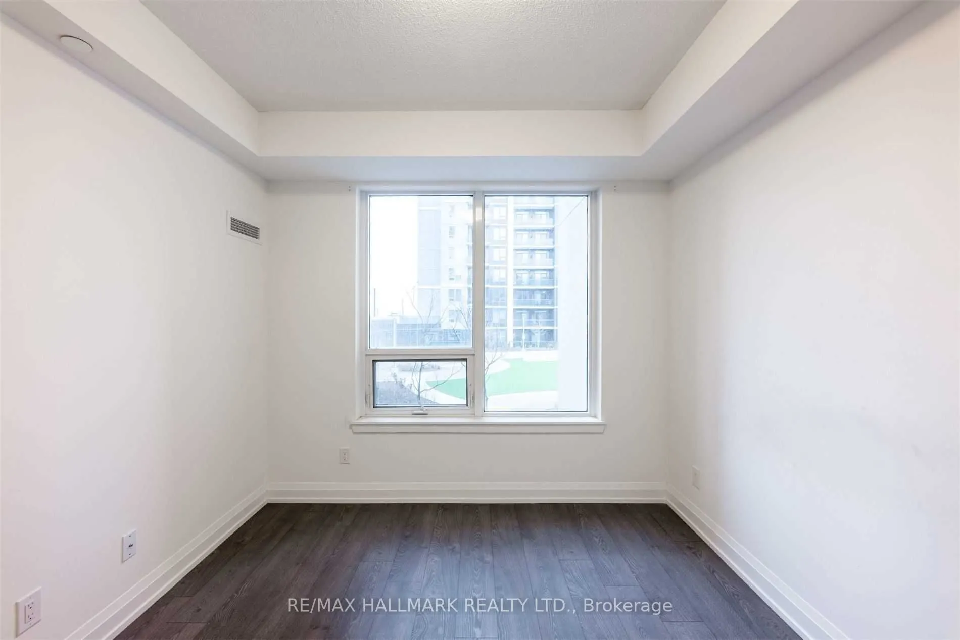 3600 Highway 7, #404