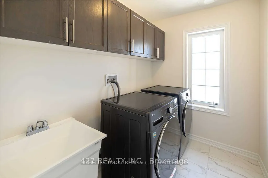 47 Strathgreen Lane
