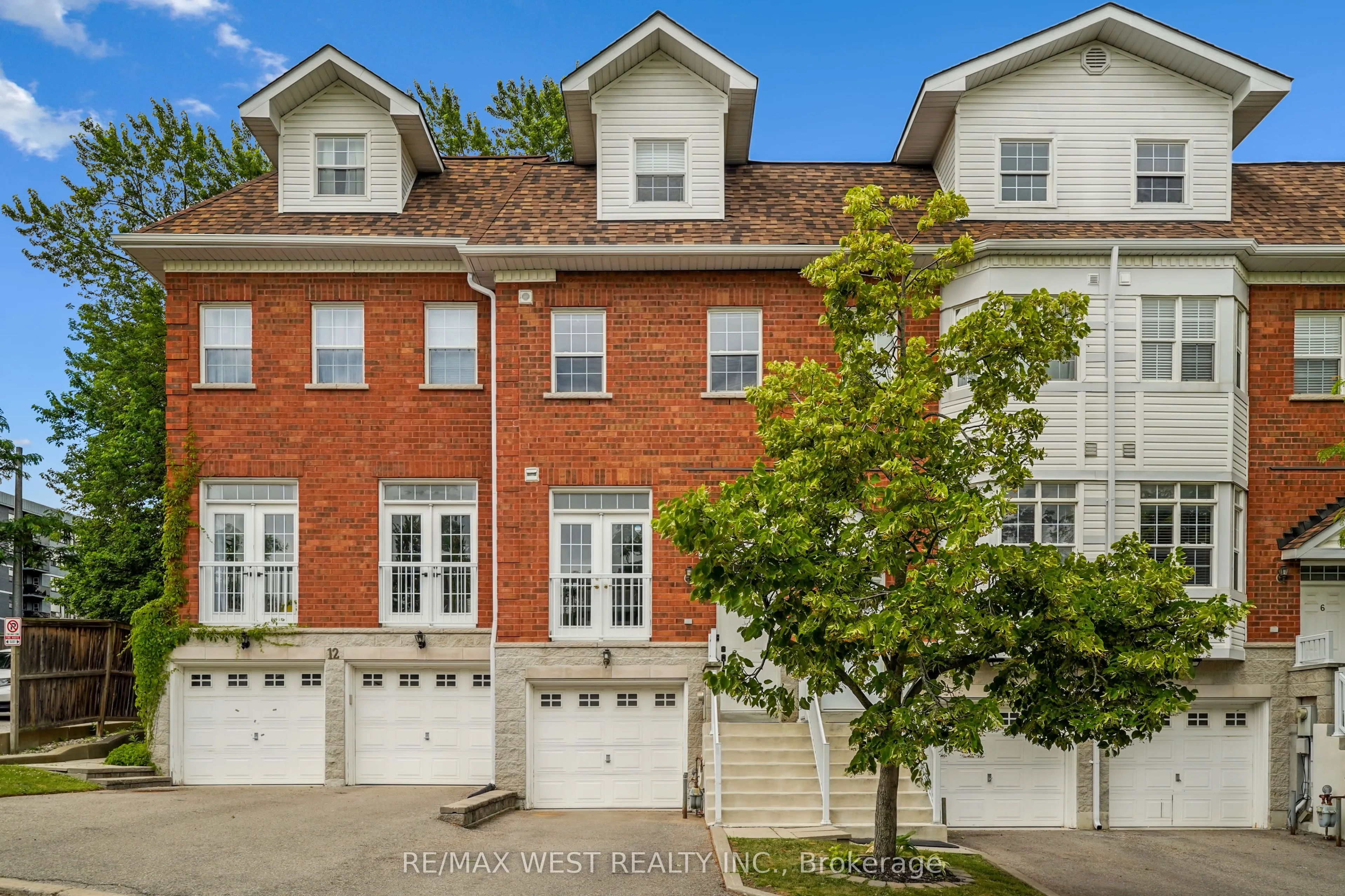 10 Loring Doolittle Court, #10