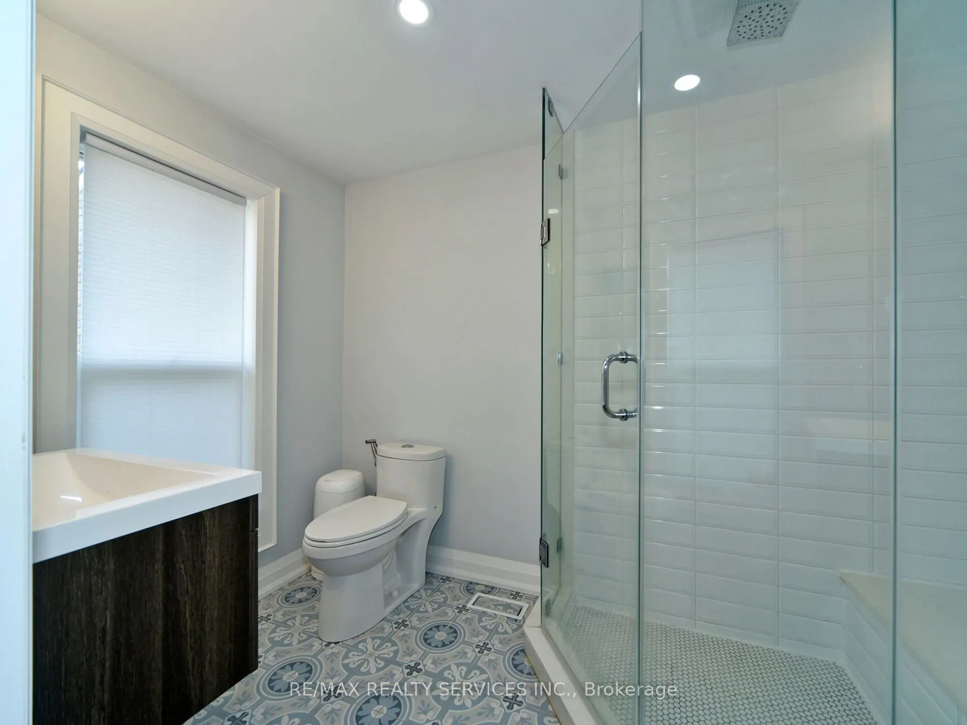 46 Lindisfarne Way E, #80