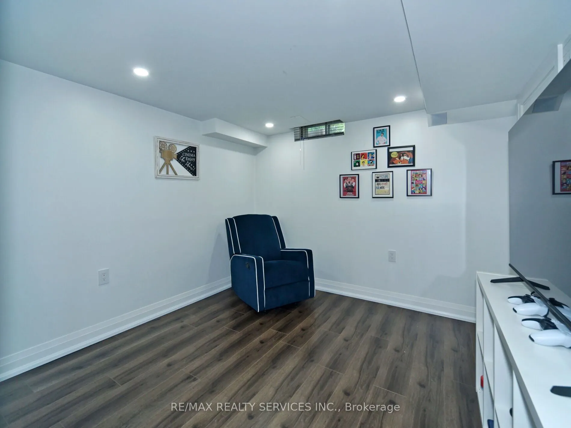 46 Lindisfarne Way E, #80