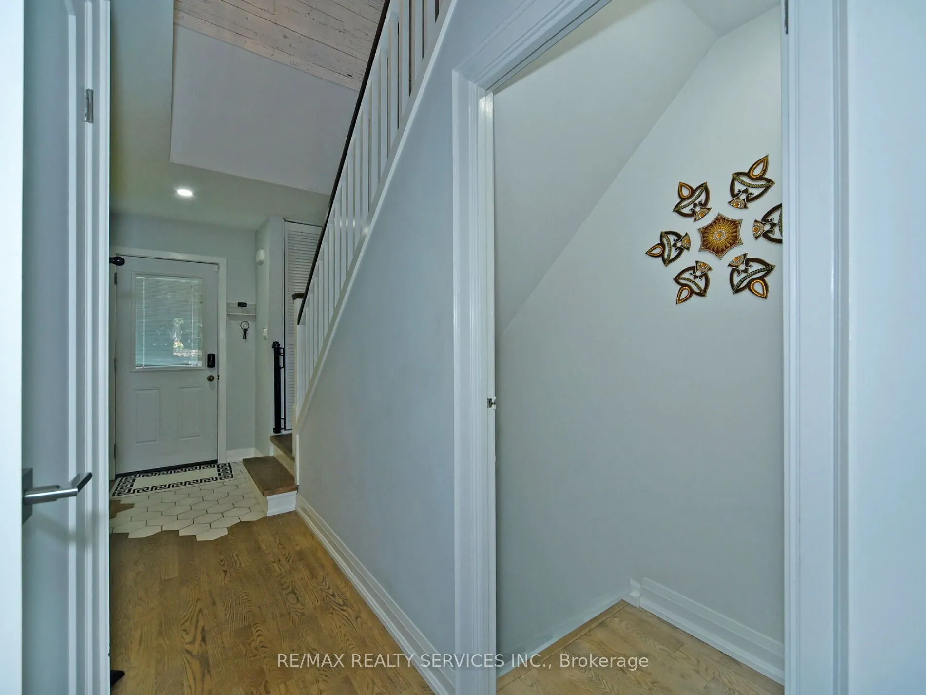 46 Lindisfarne Way E, #80