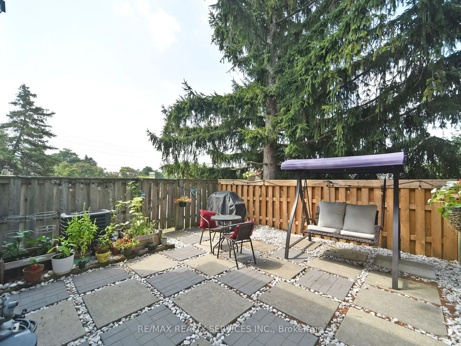 46 Lindisfarne Way E, #80