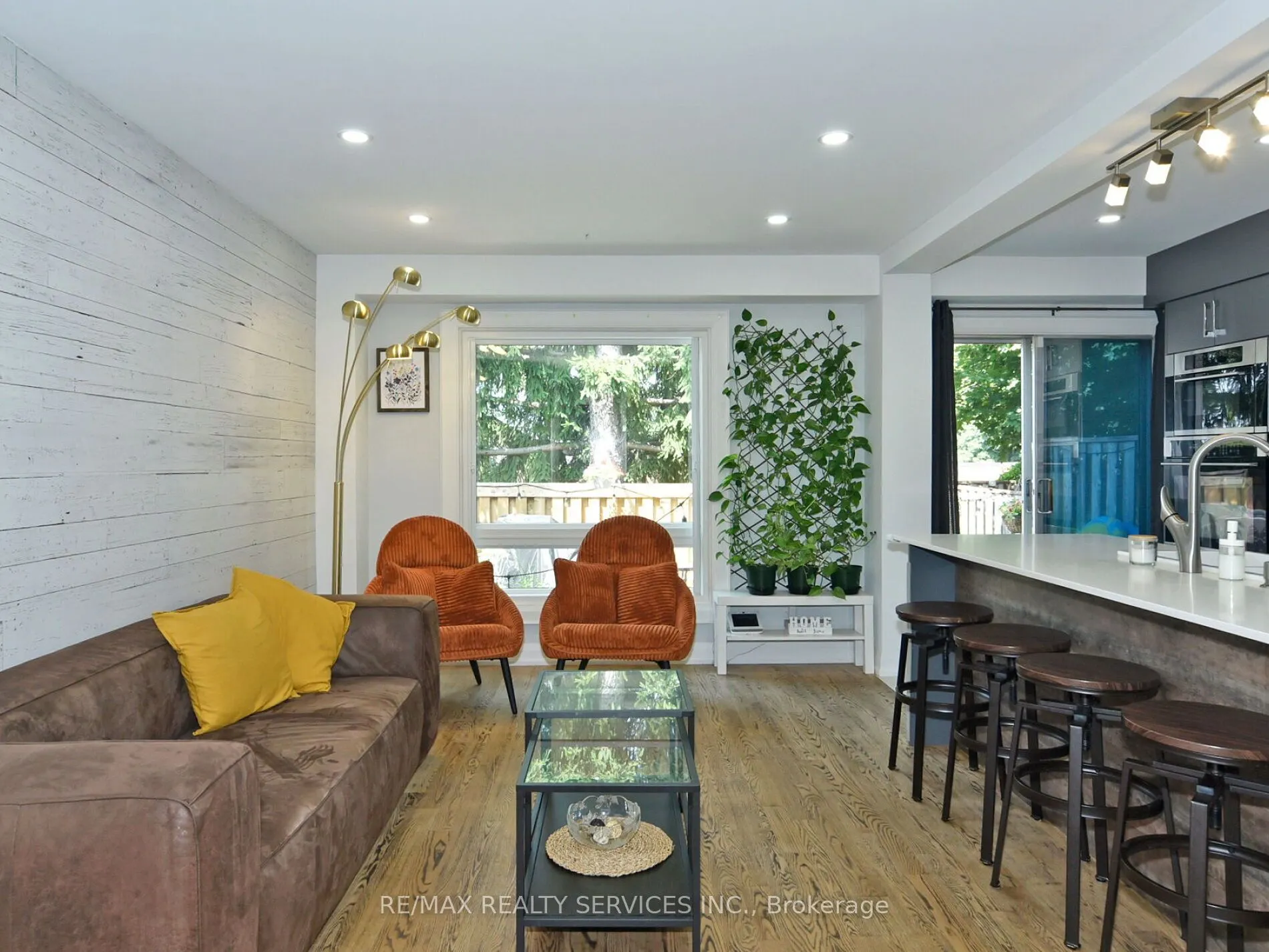 46 Lindisfarne Way E, #80