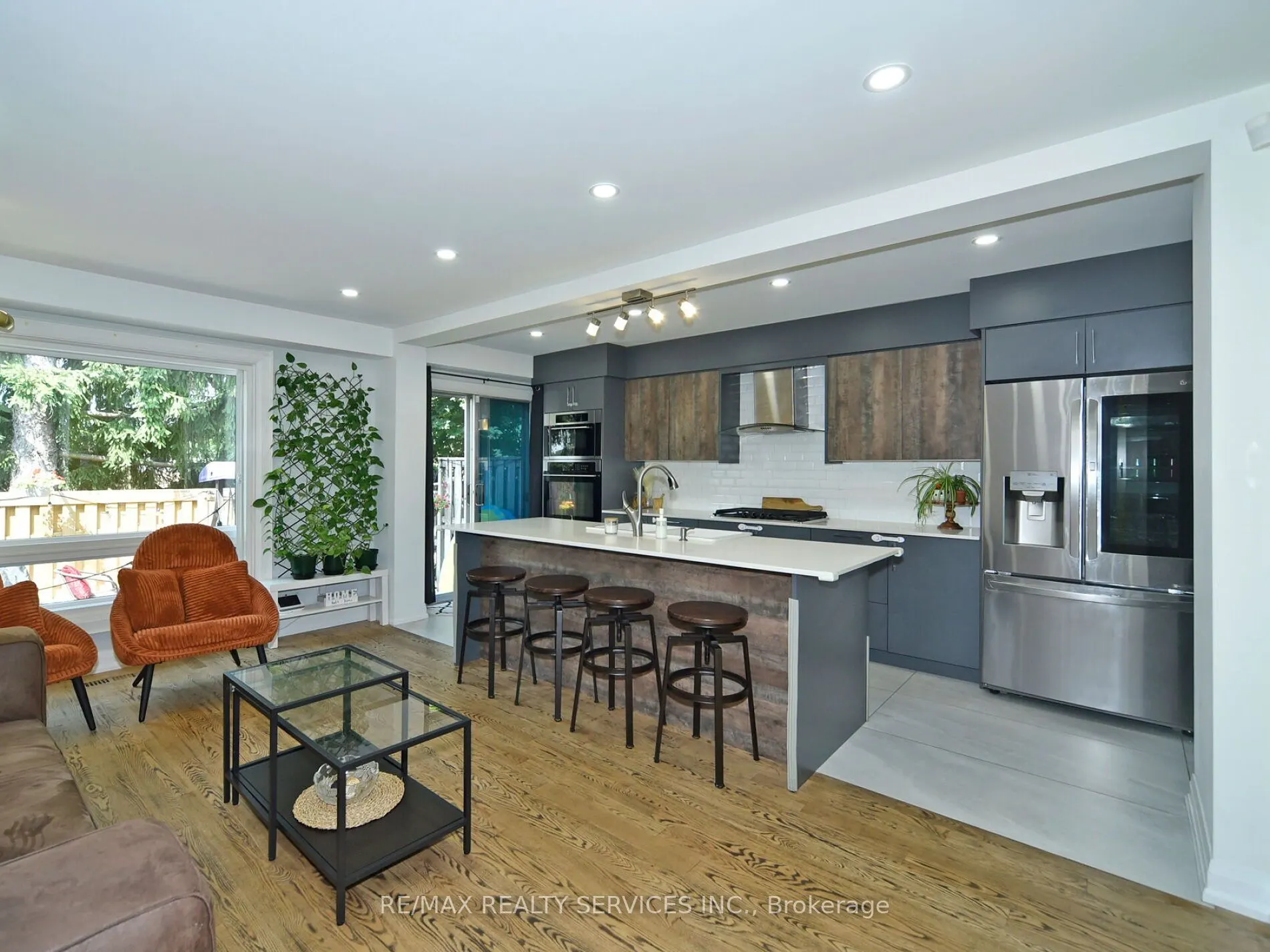 46 Lindisfarne Way E, #80