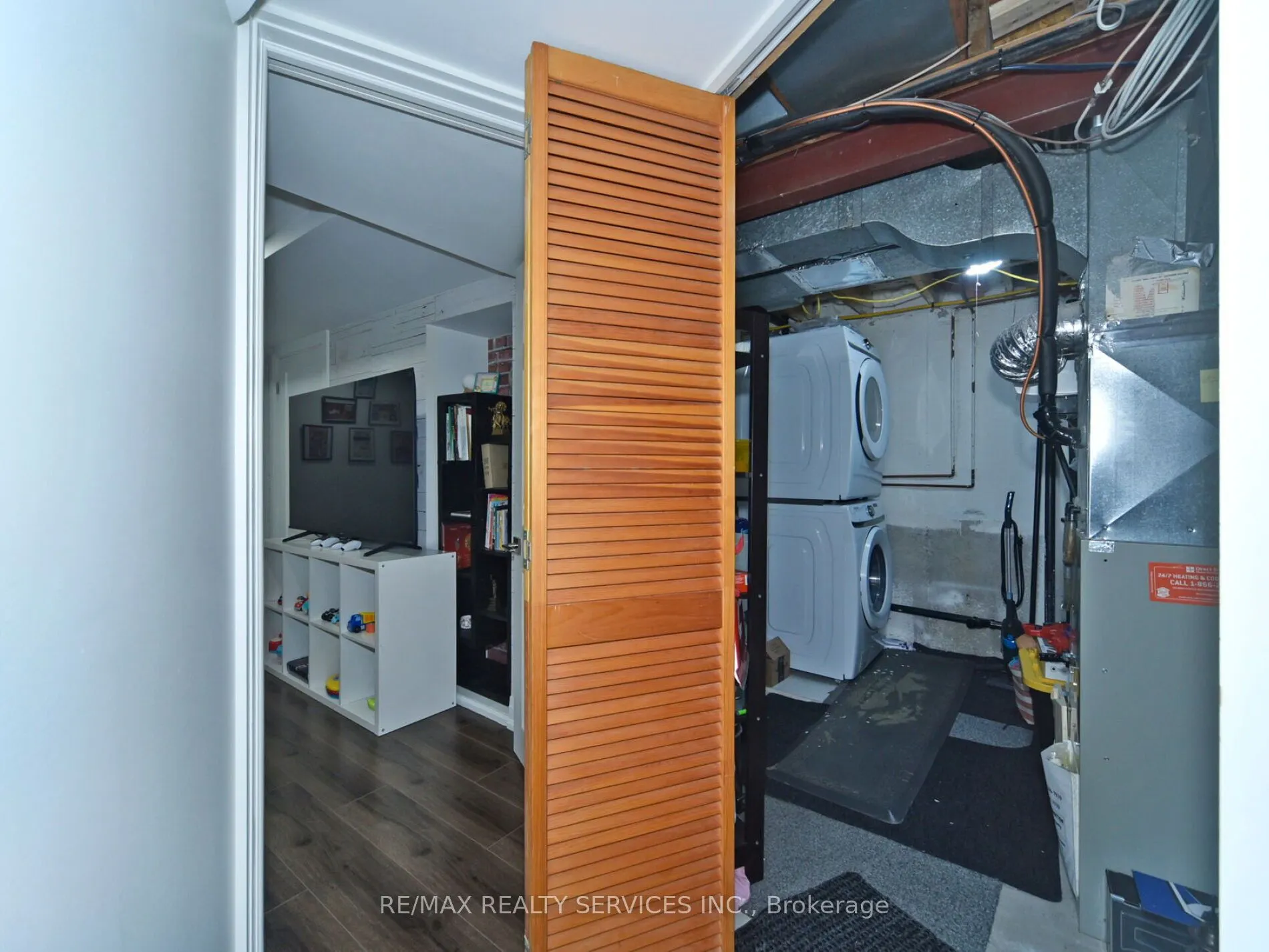 46 Lindisfarne Way E, #80