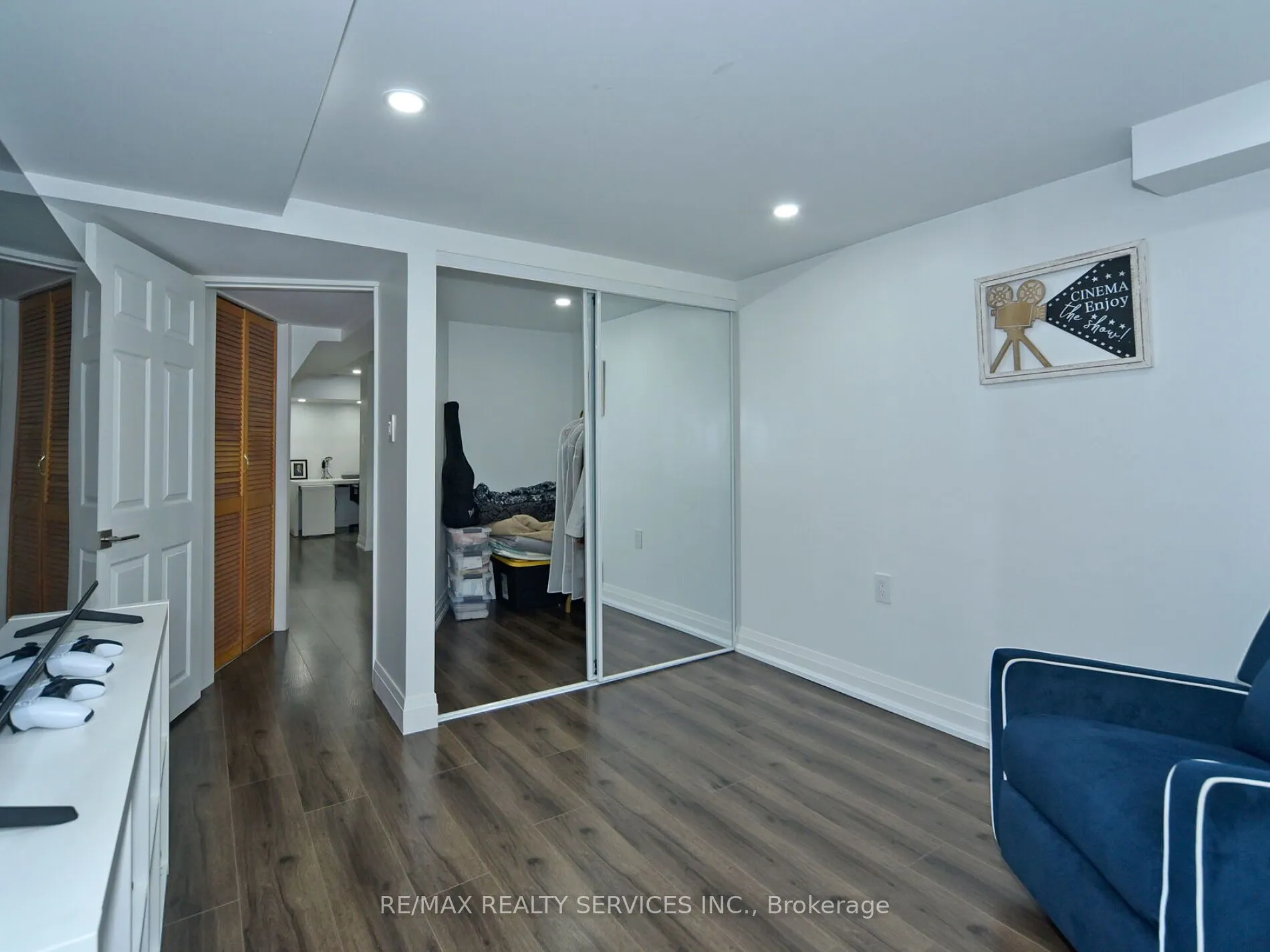 46 Lindisfarne Way E, #80