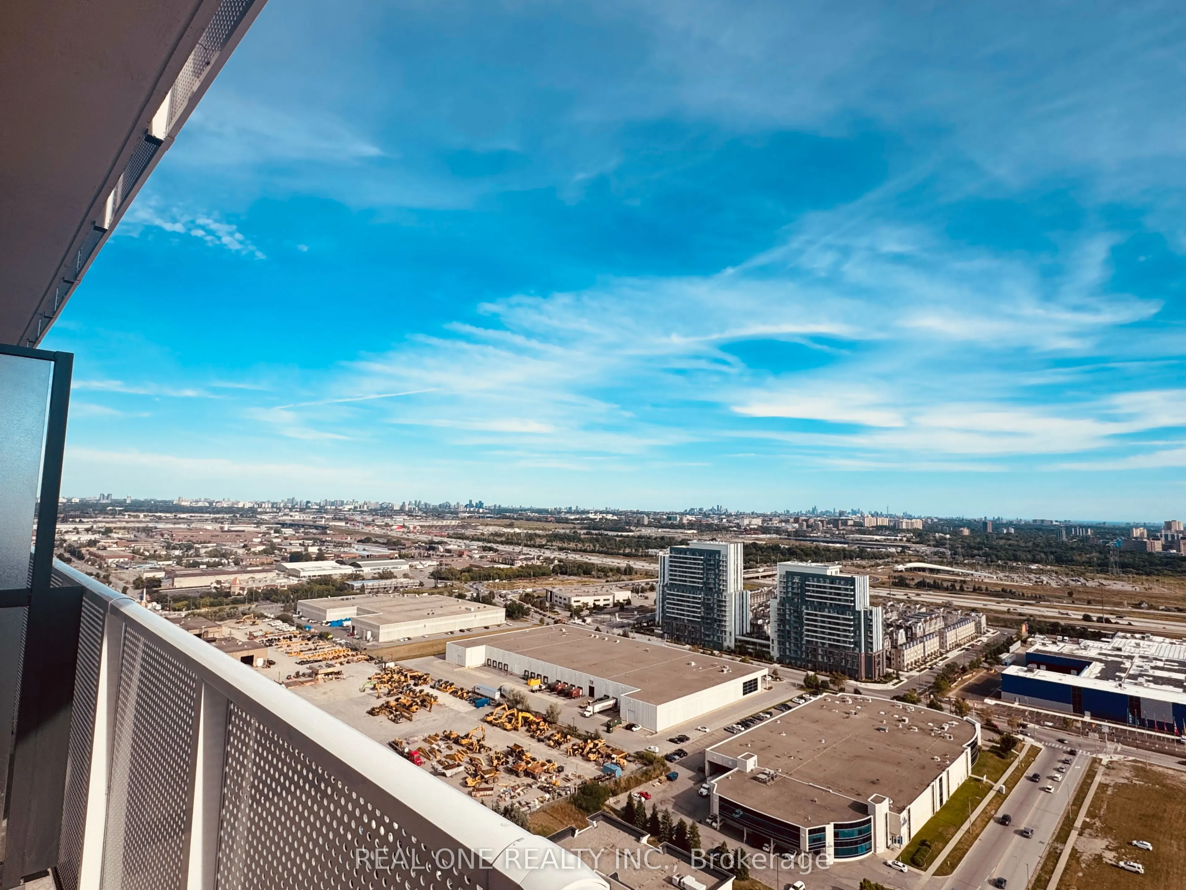 28 Interchange Way, #3312