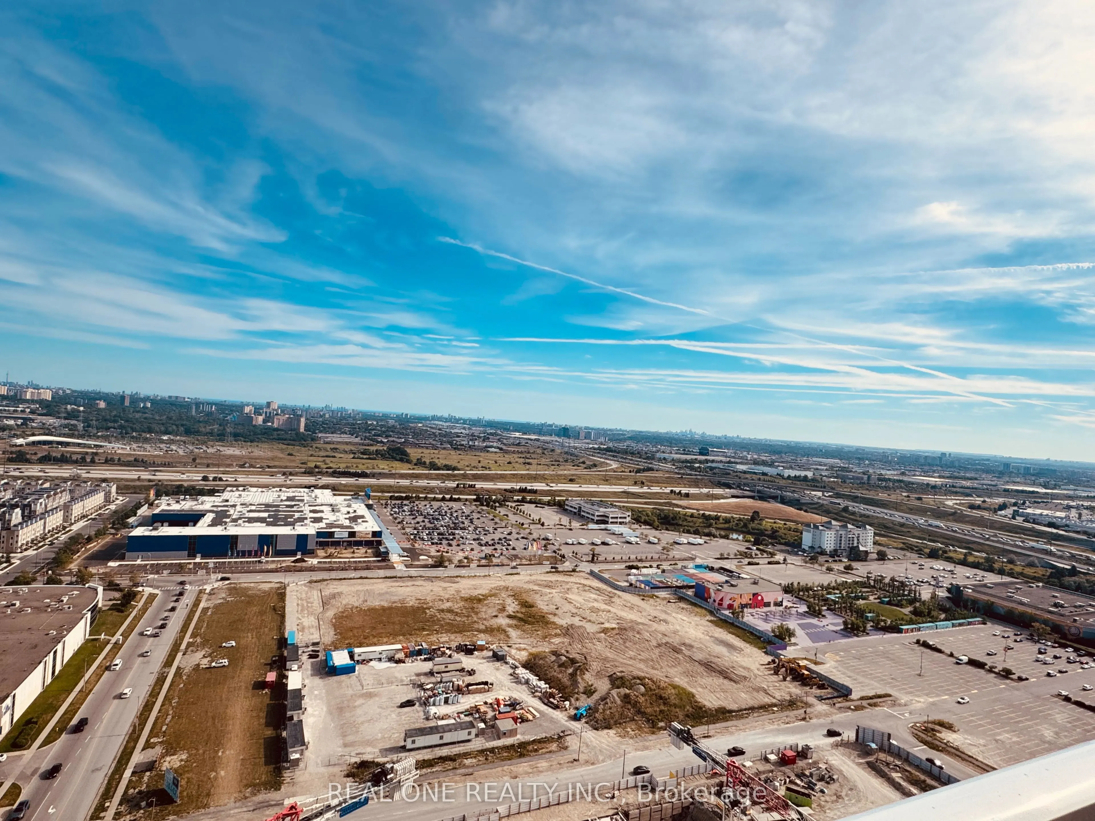 28 Interchange Way, #3312