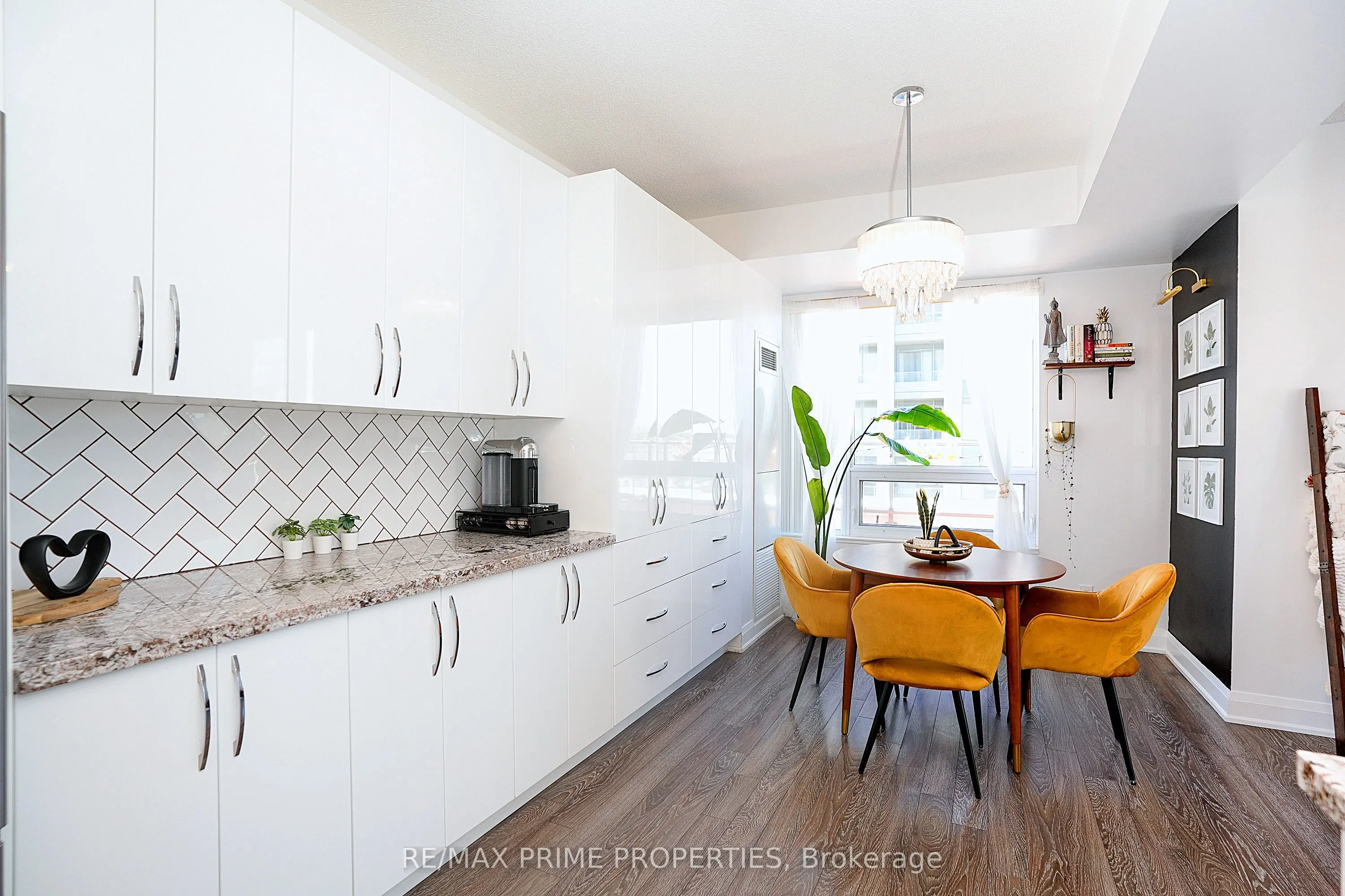 8228 Birchmount Road, #510