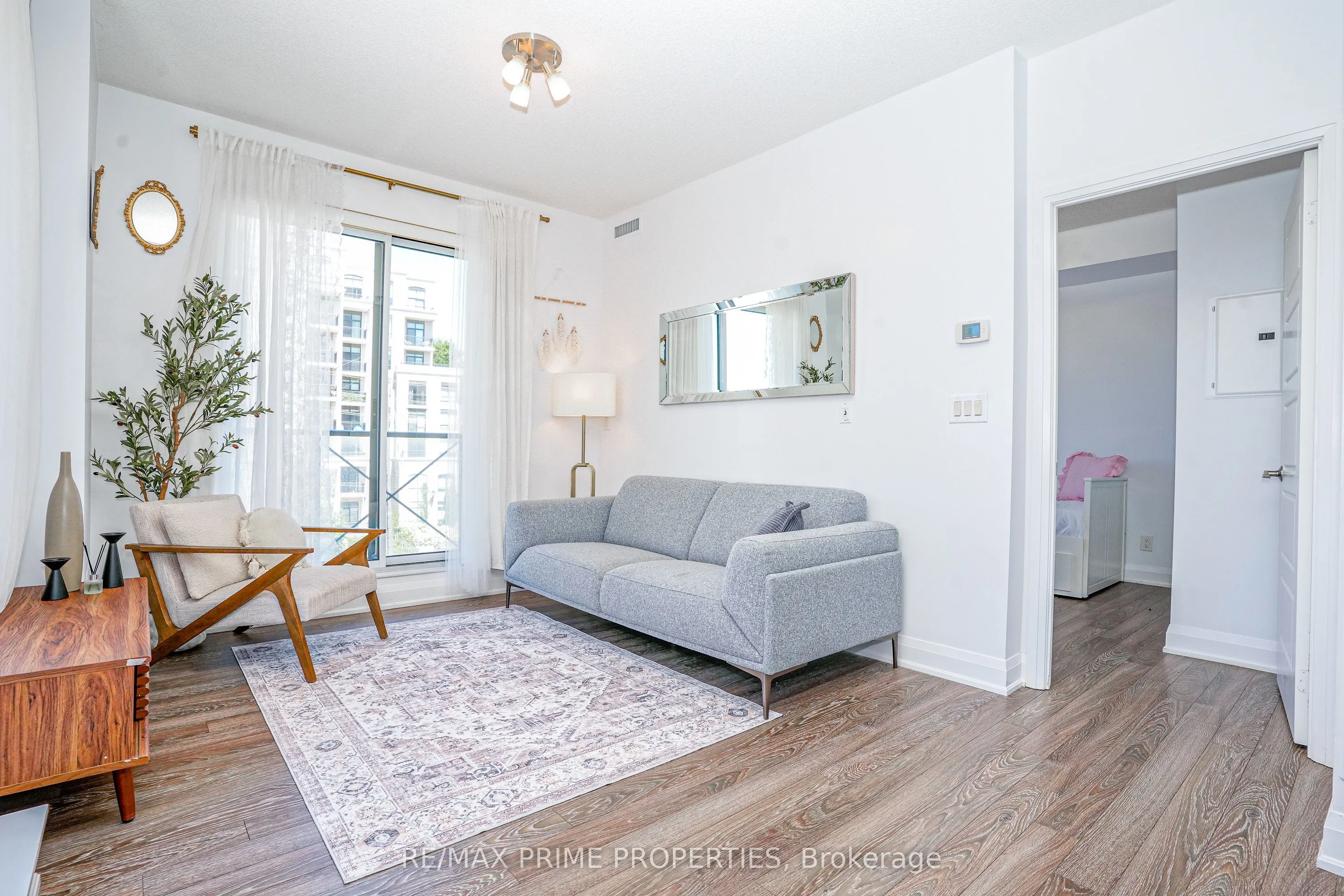 8228 Birchmount Road, #510