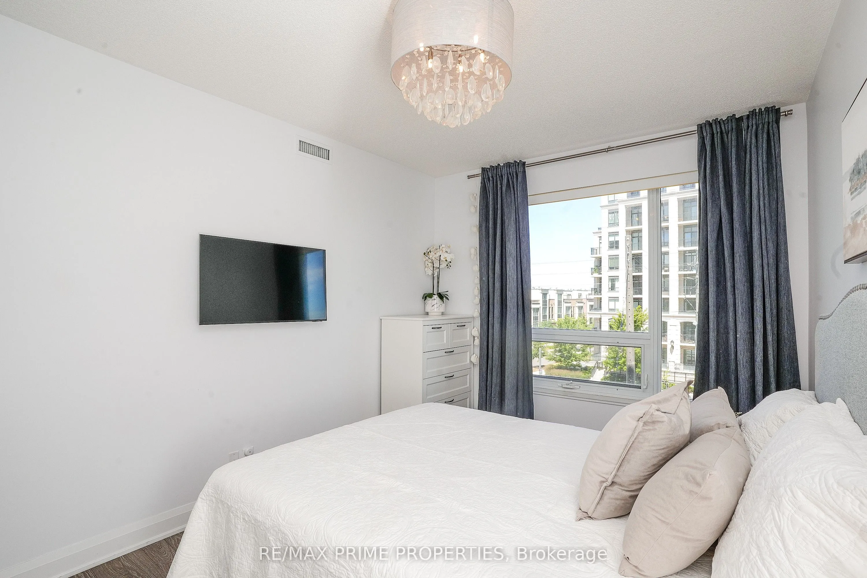 8228 Birchmount Road, #510