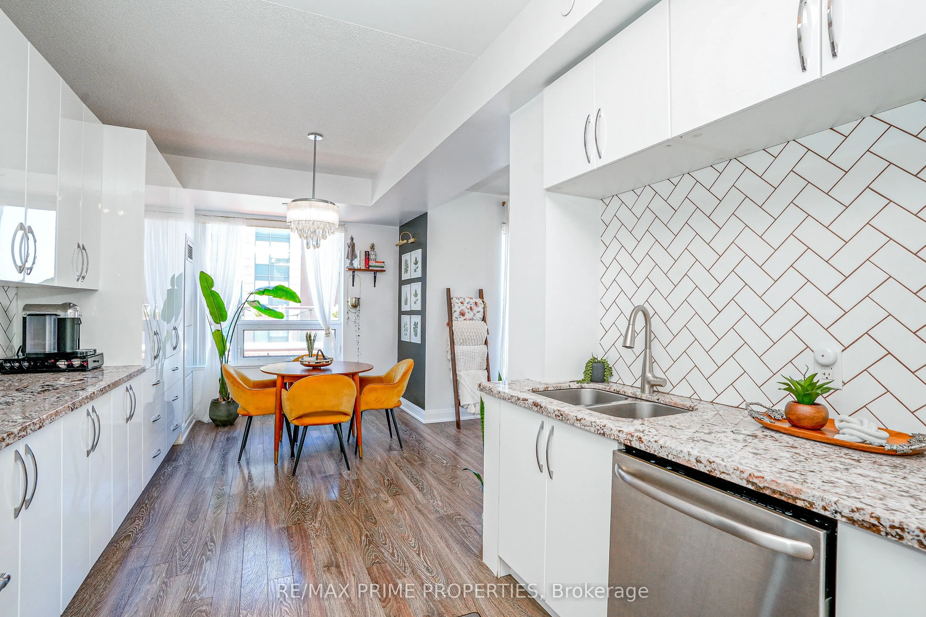 8228 Birchmount Road, #510
