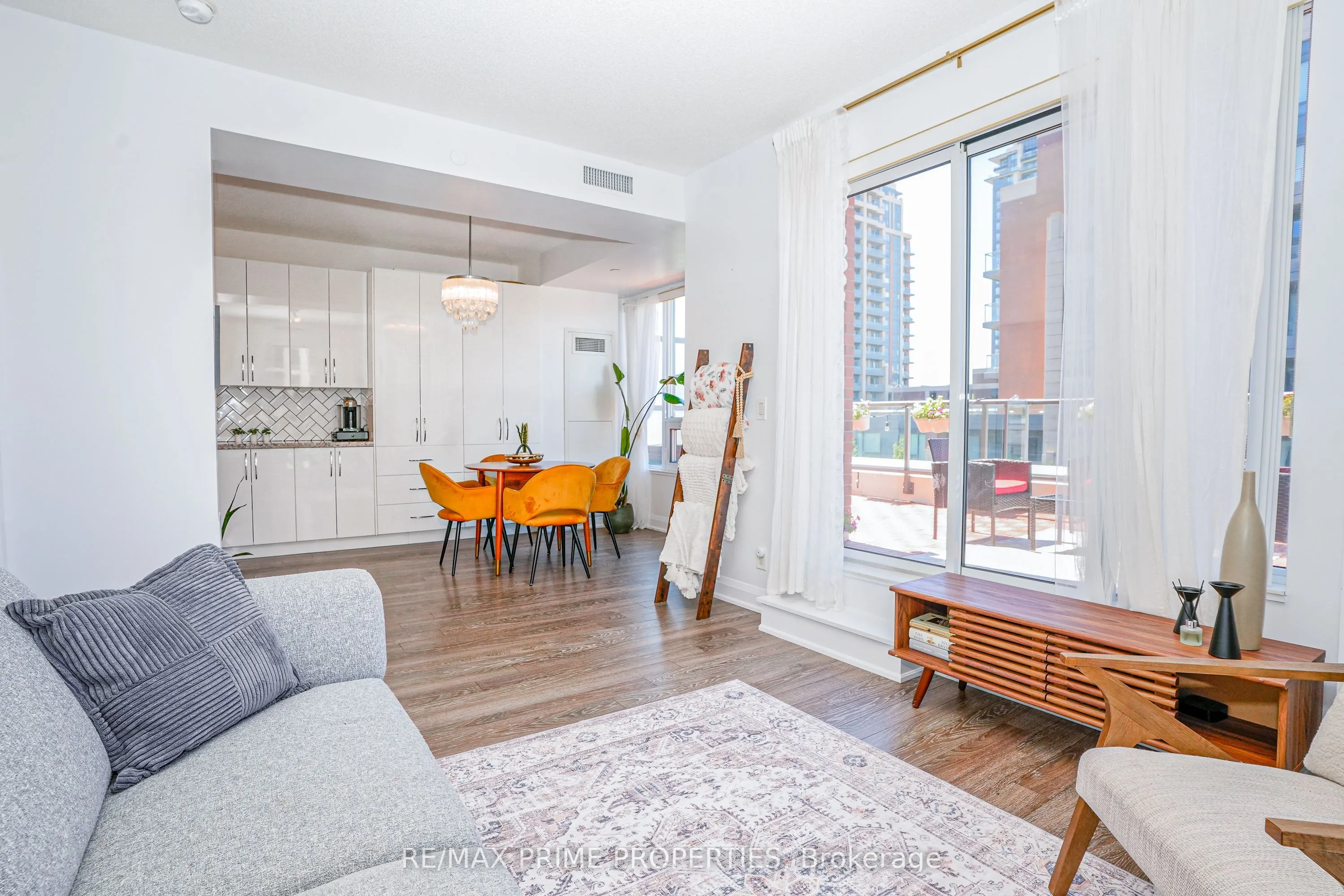 8228 Birchmount Road, #510