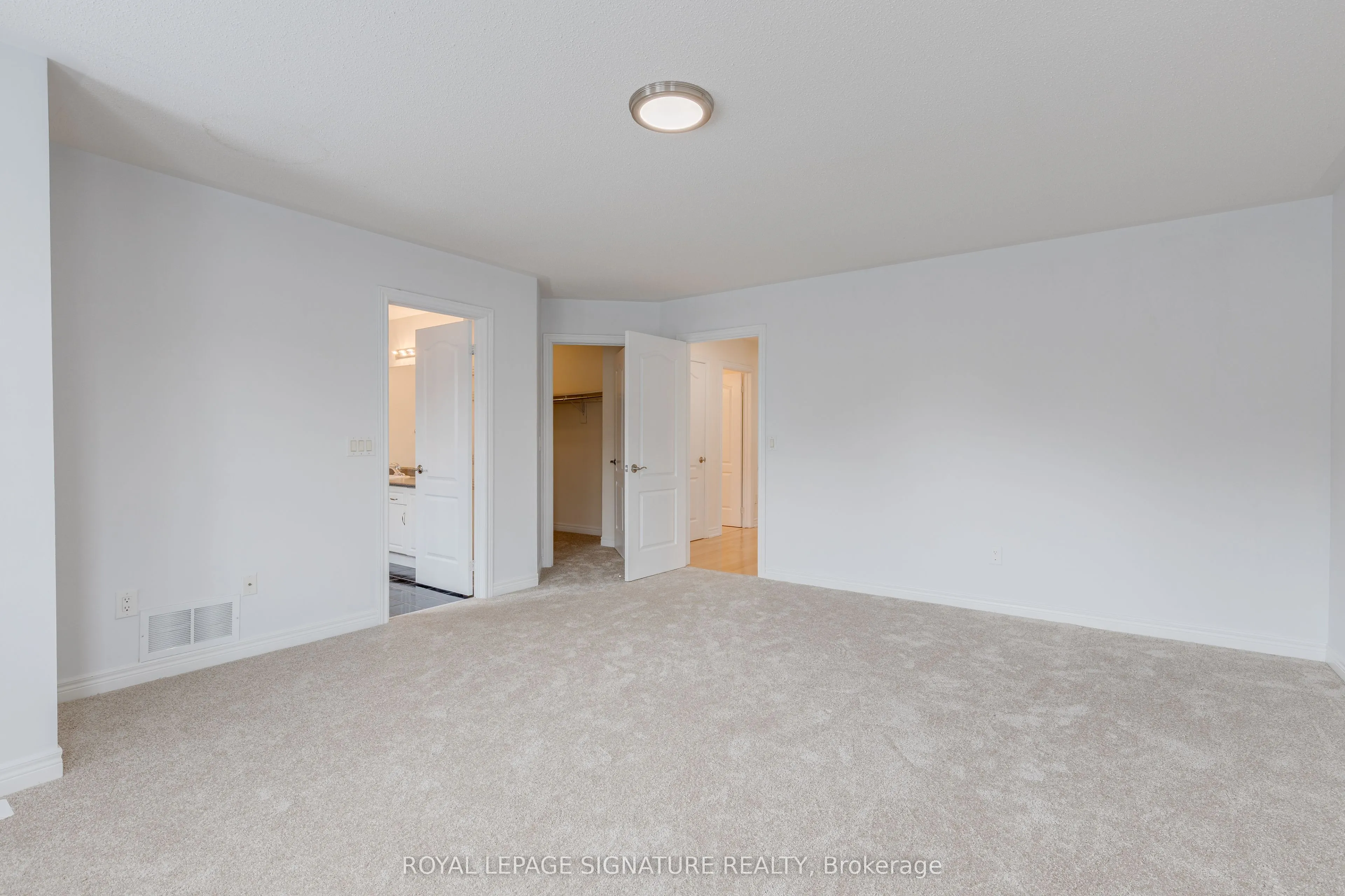 39 Hermitage Boulevard