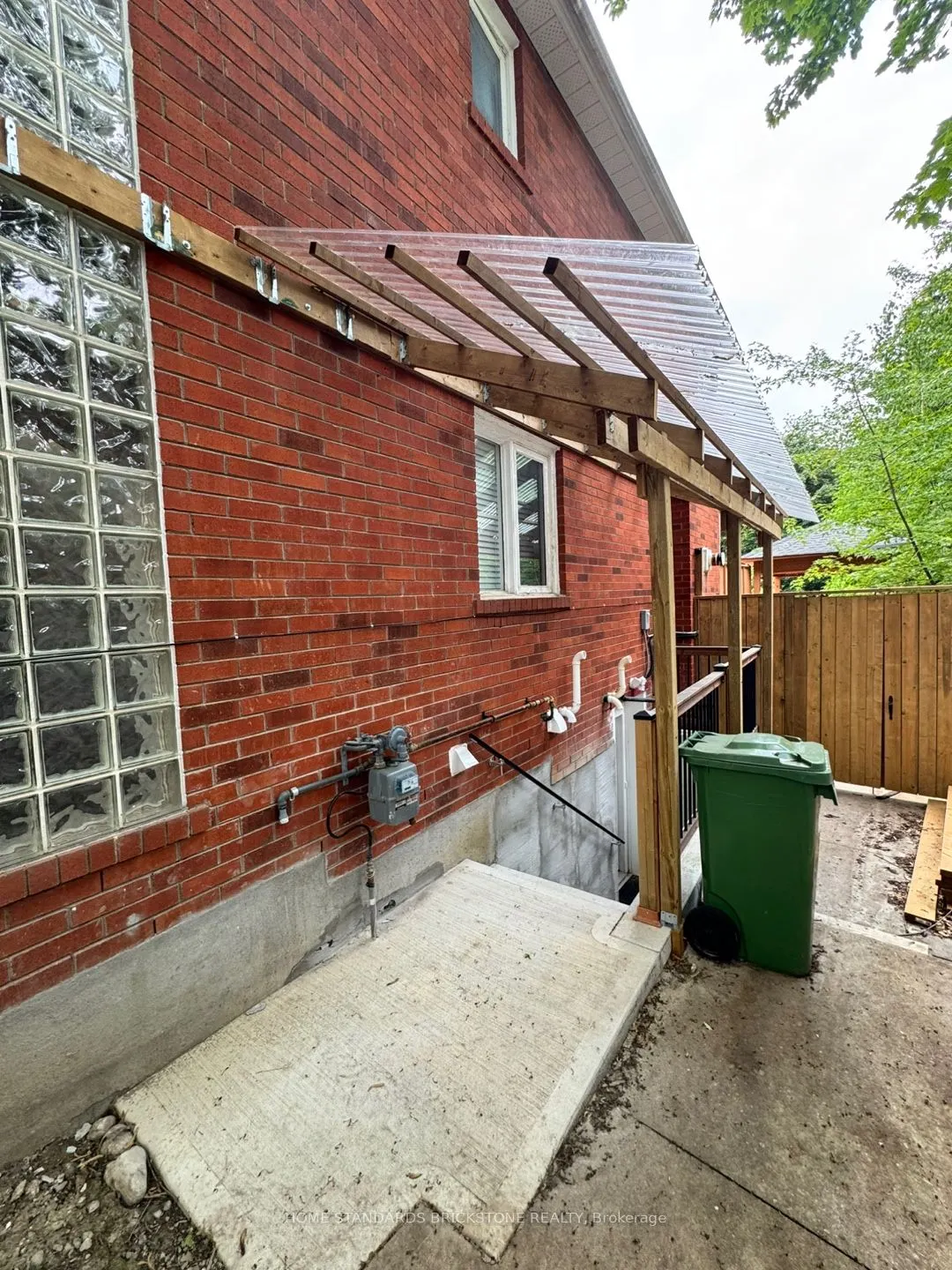 293 Narinia Crescent, #Lower Level