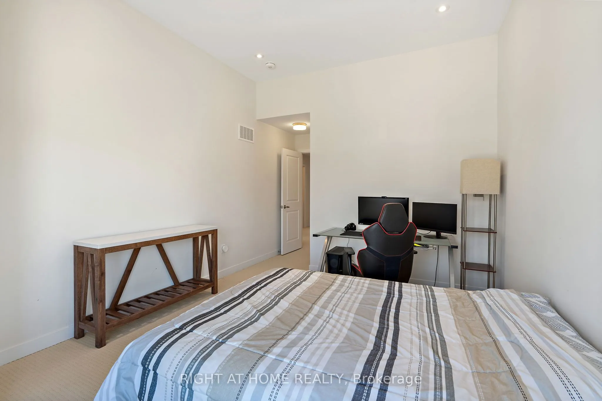 15 Sugarberry Avenue