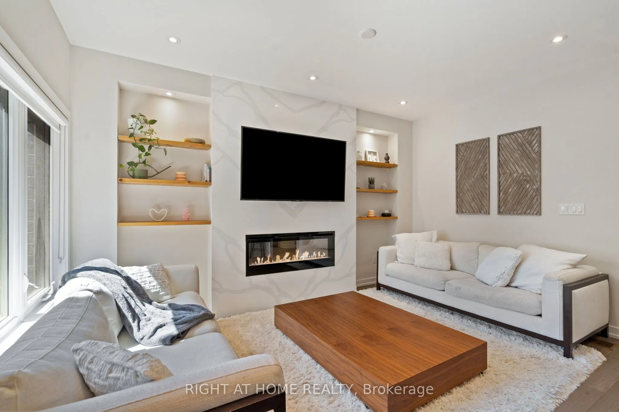 15 Sugarberry Avenue