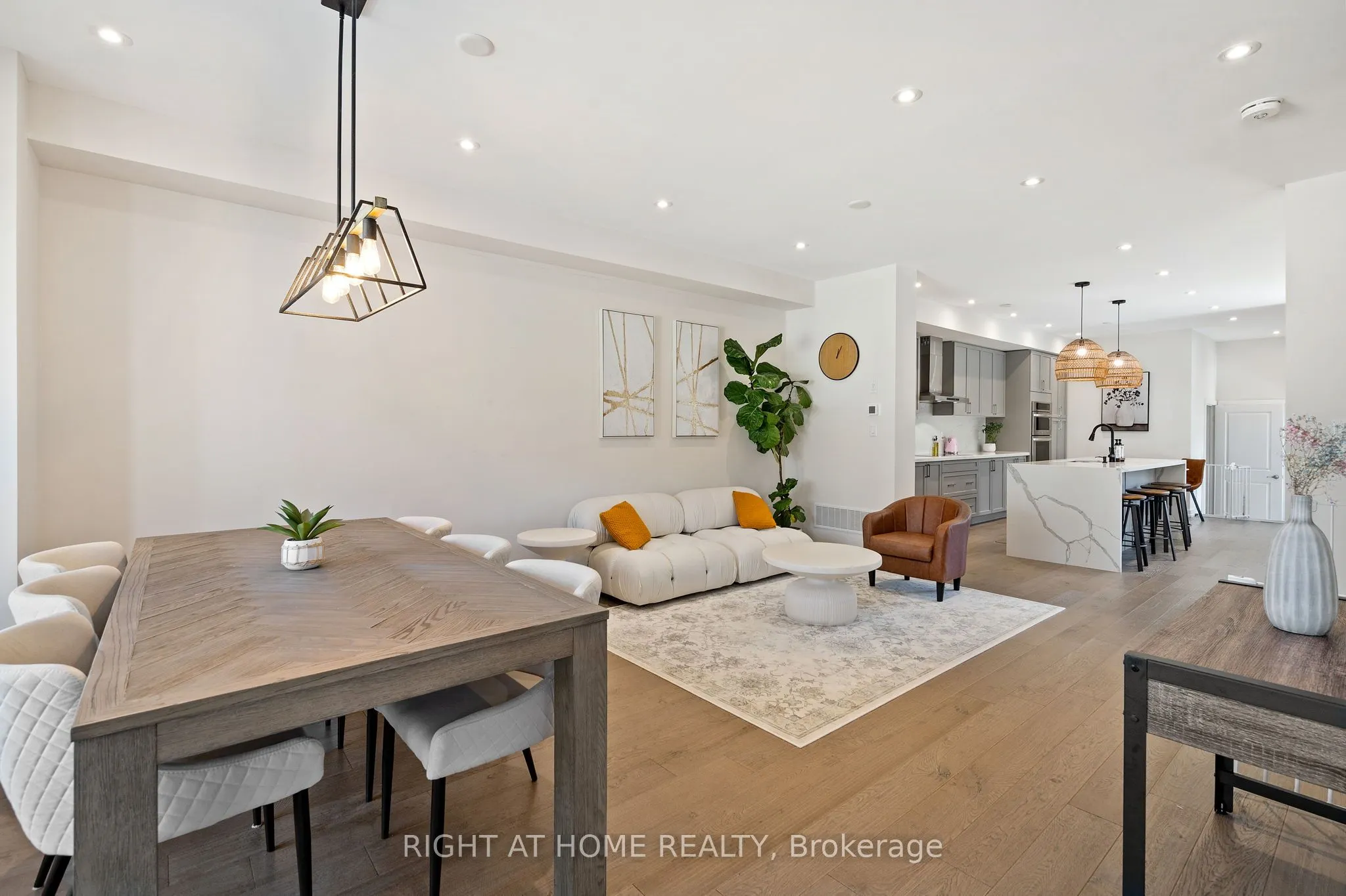 15 Sugarberry Avenue