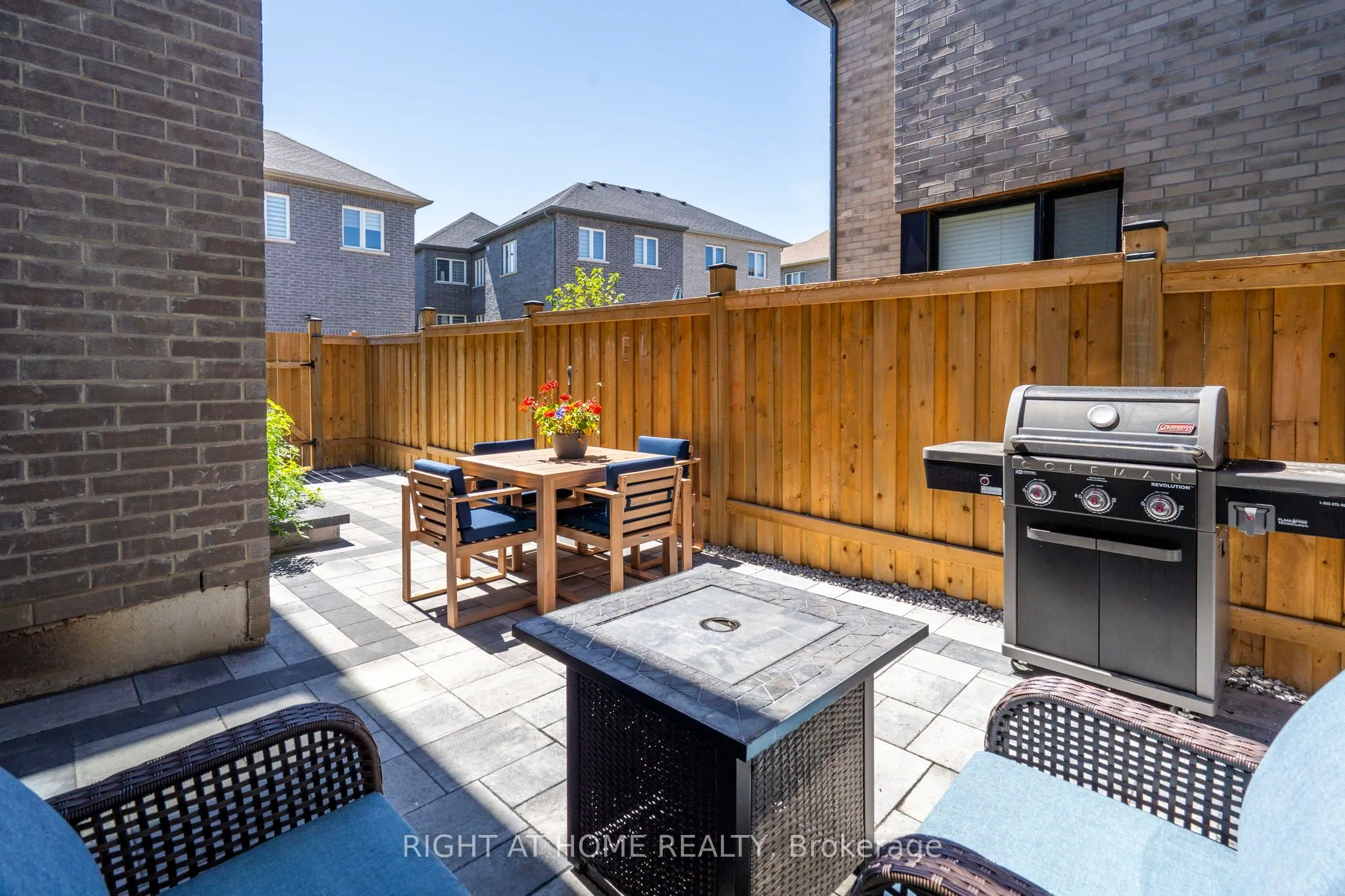 15 Sugarberry Avenue