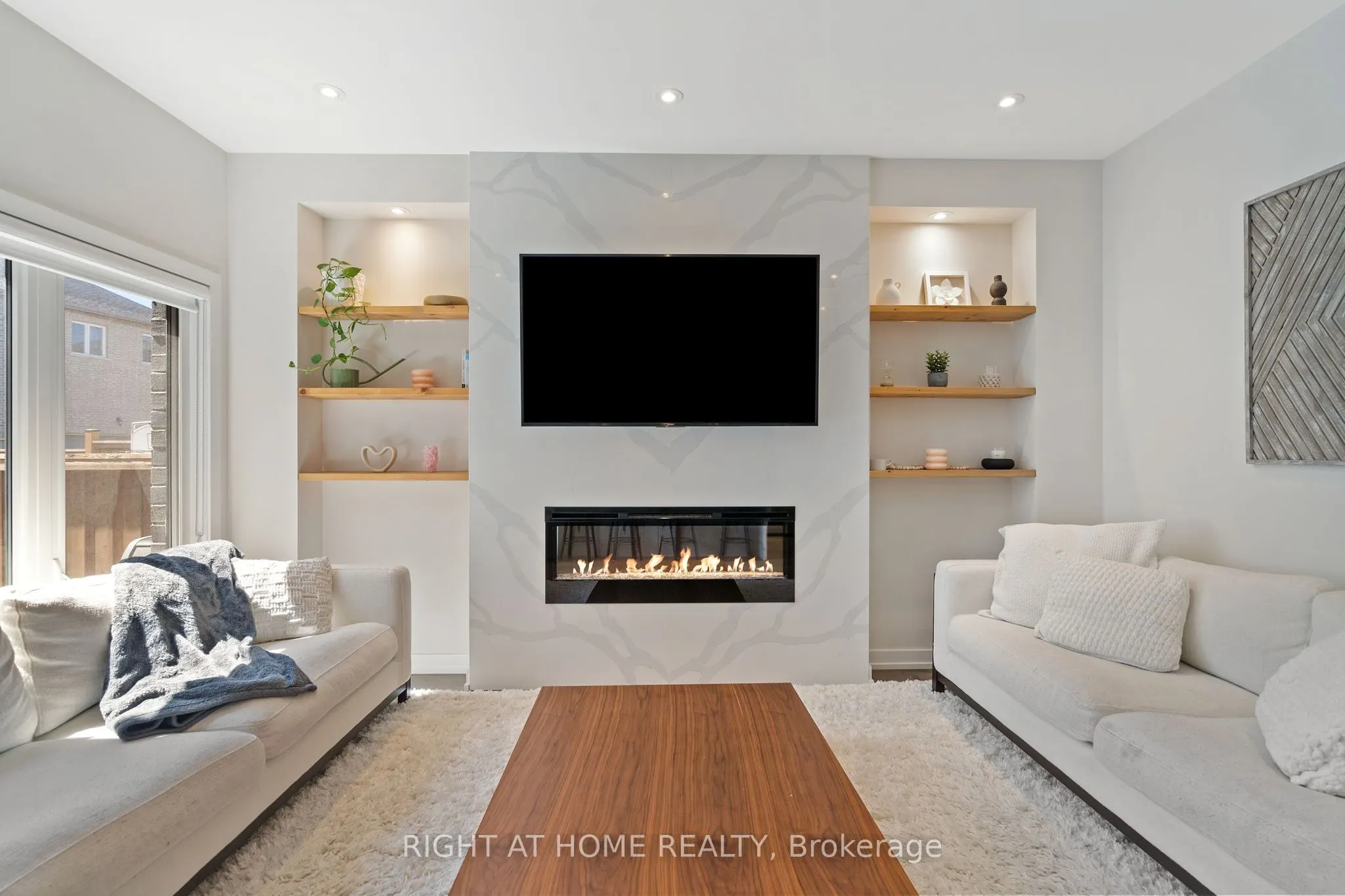 15 Sugarberry Avenue