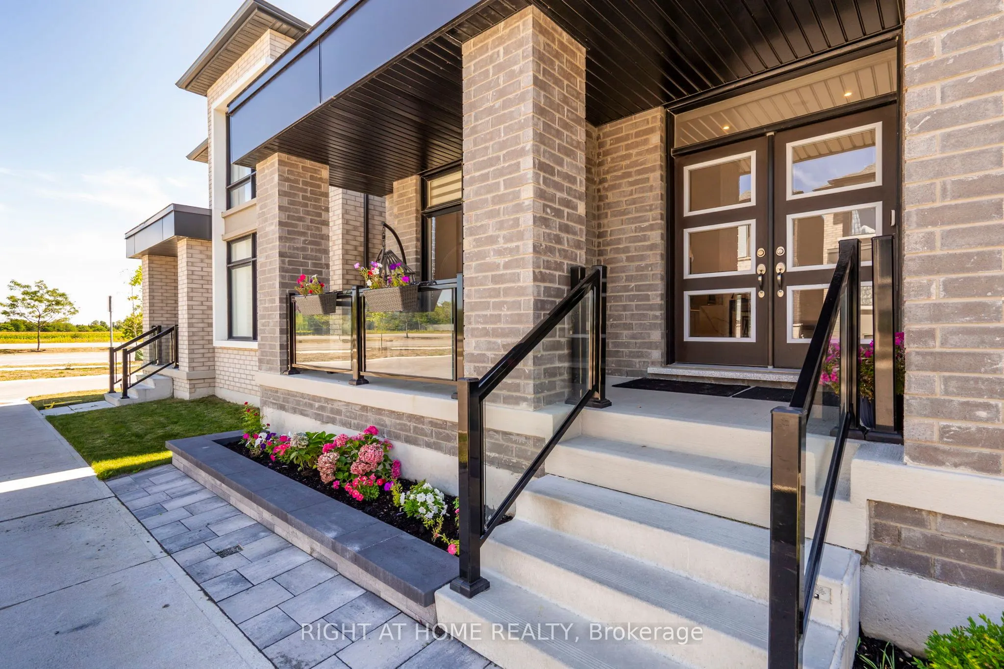 15 Sugarberry Avenue