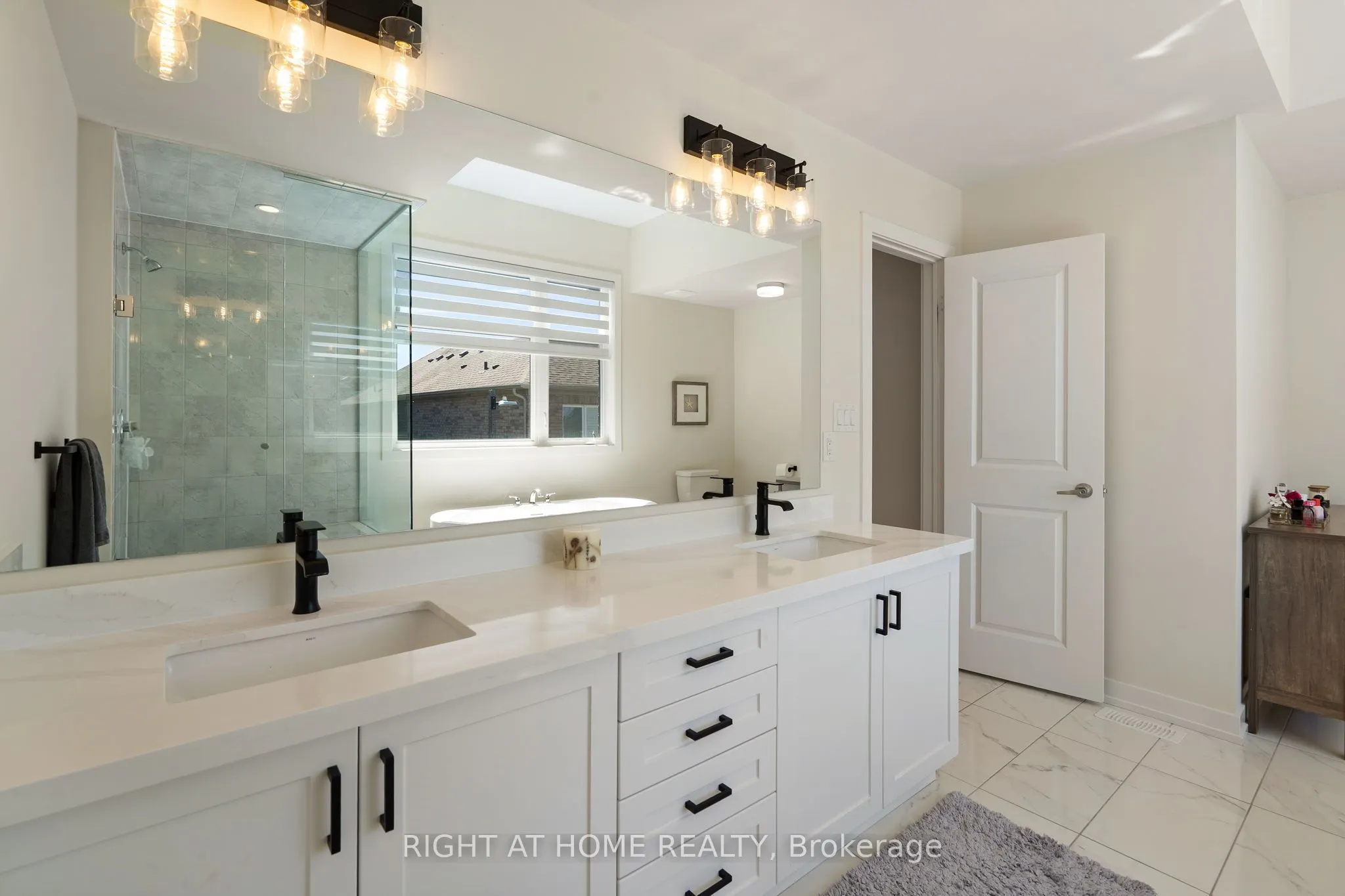 15 Sugarberry Avenue