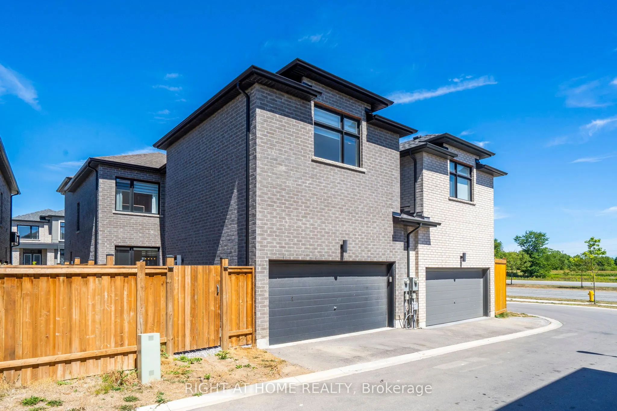 15 Sugarberry Avenue