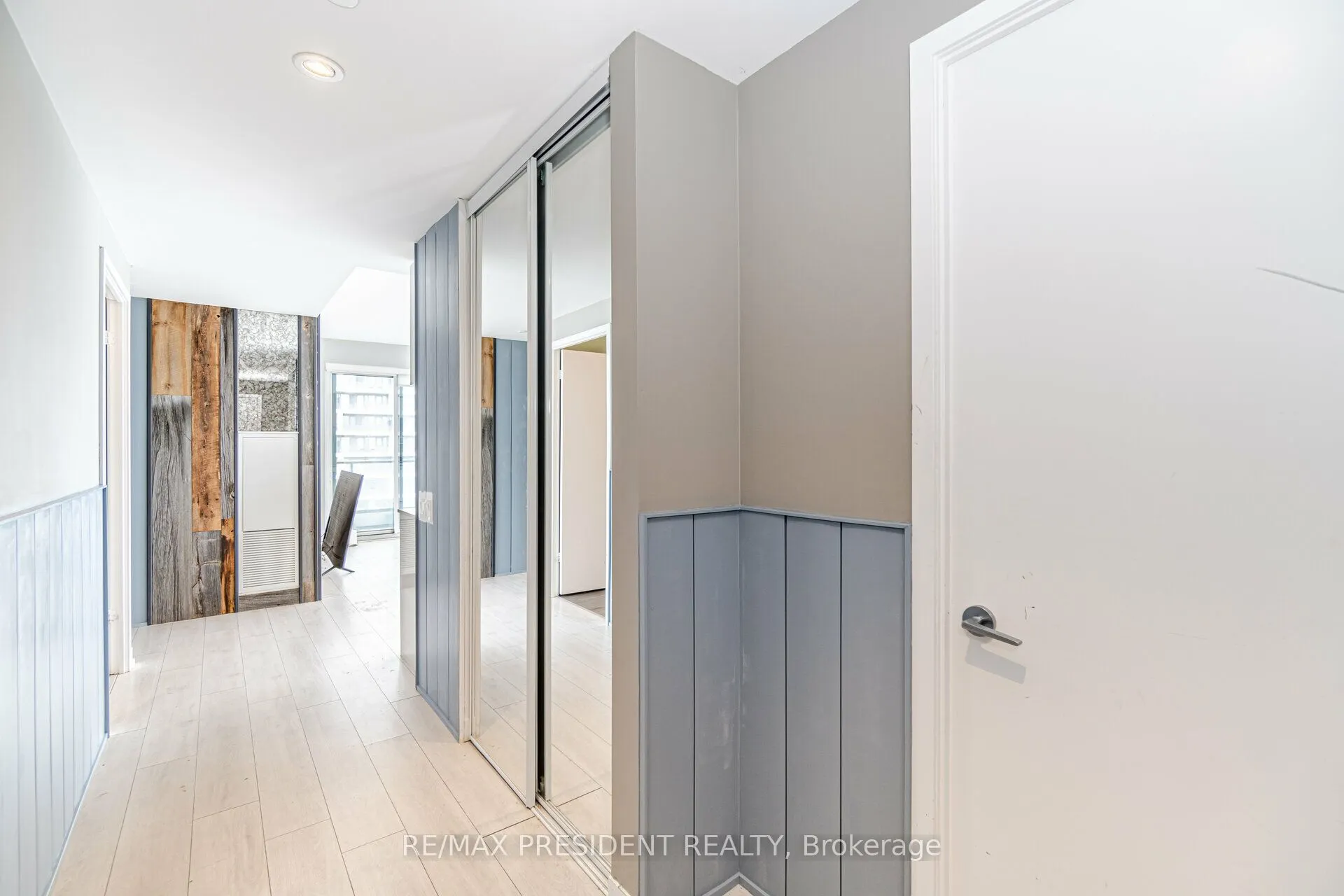 5 BUTTERMILL Avenue, #5702