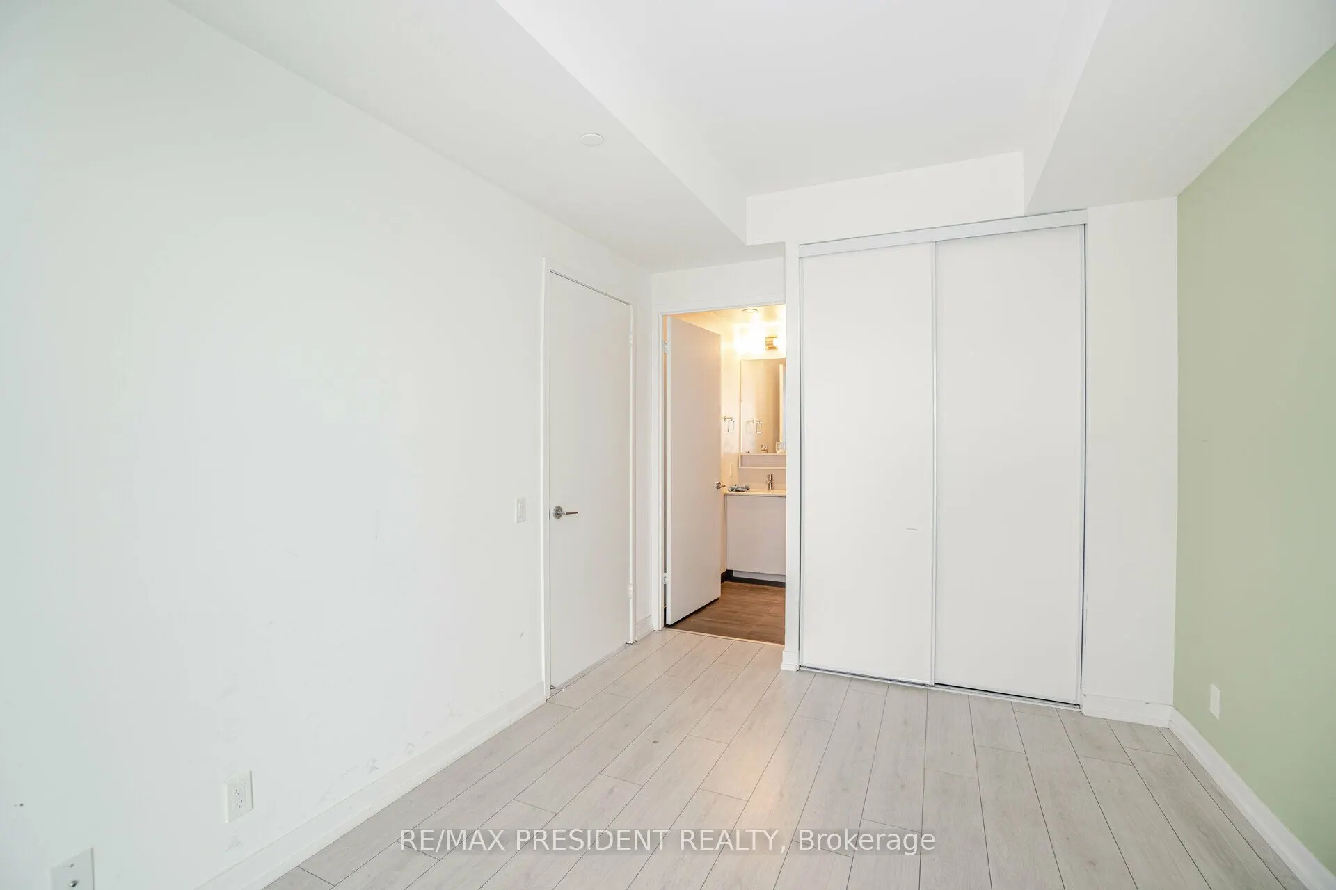 5 BUTTERMILL Avenue, #5702