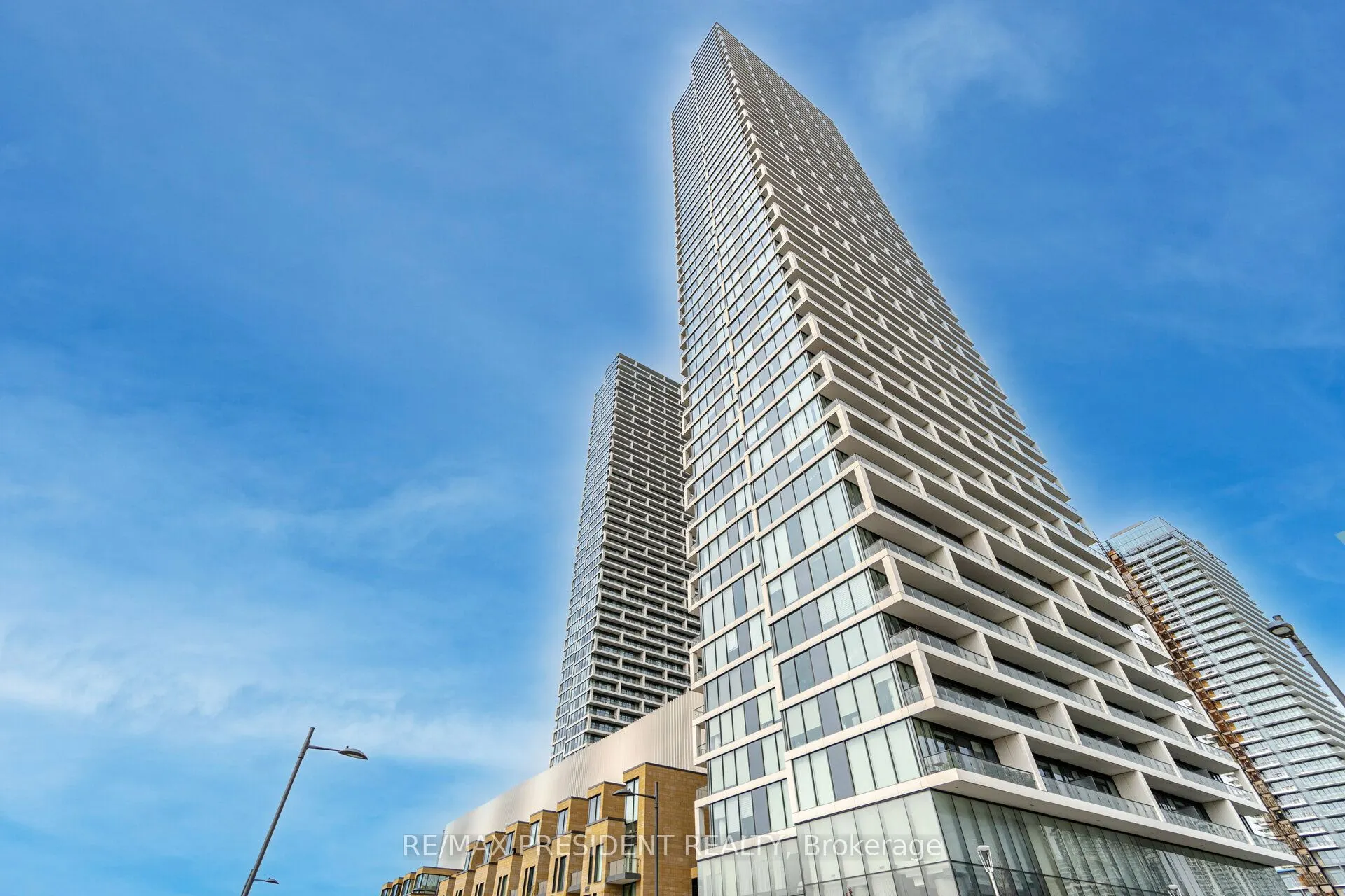 5 BUTTERMILL Avenue, #5702