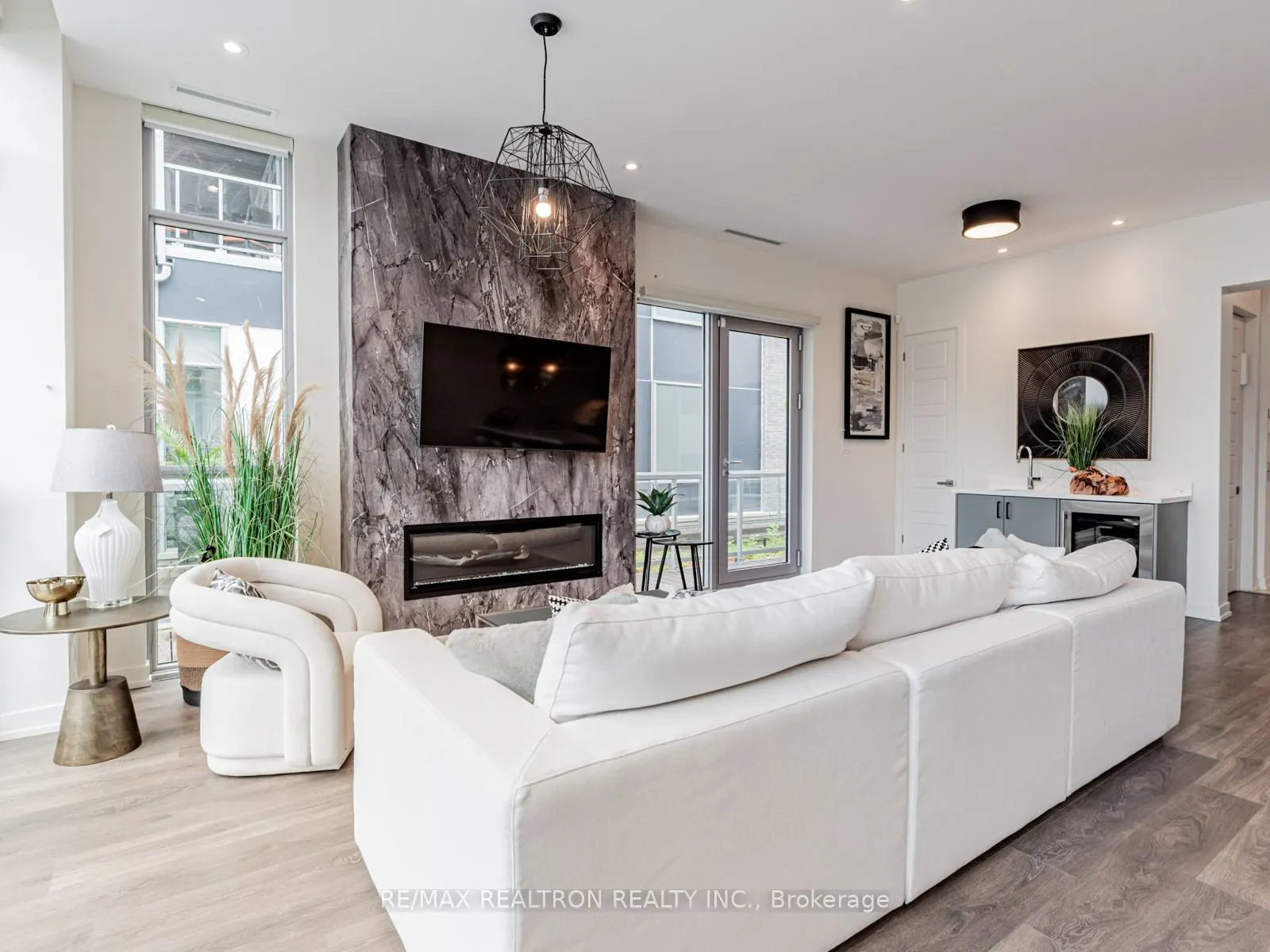 3733 Ferretti Court