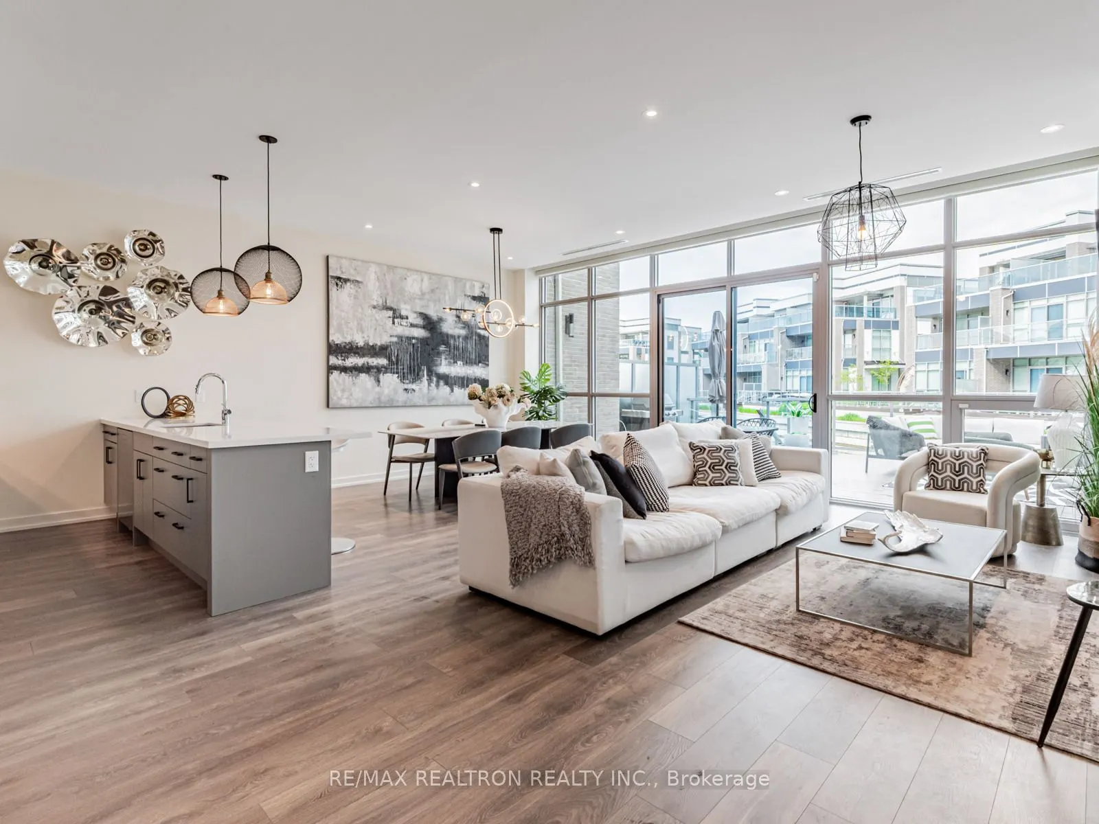 3733 Ferretti Court