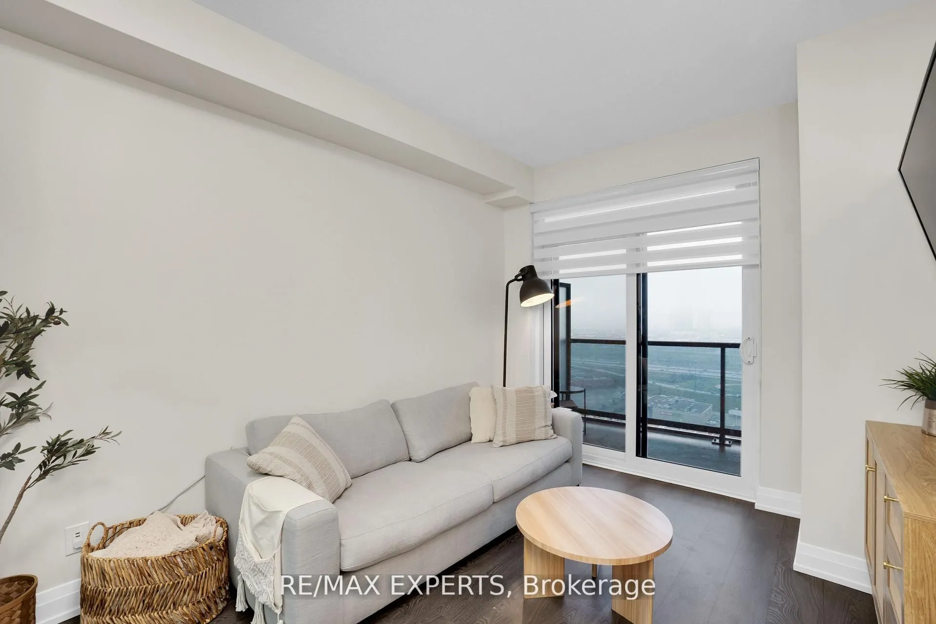 3700 Highway 7 Road, #2601