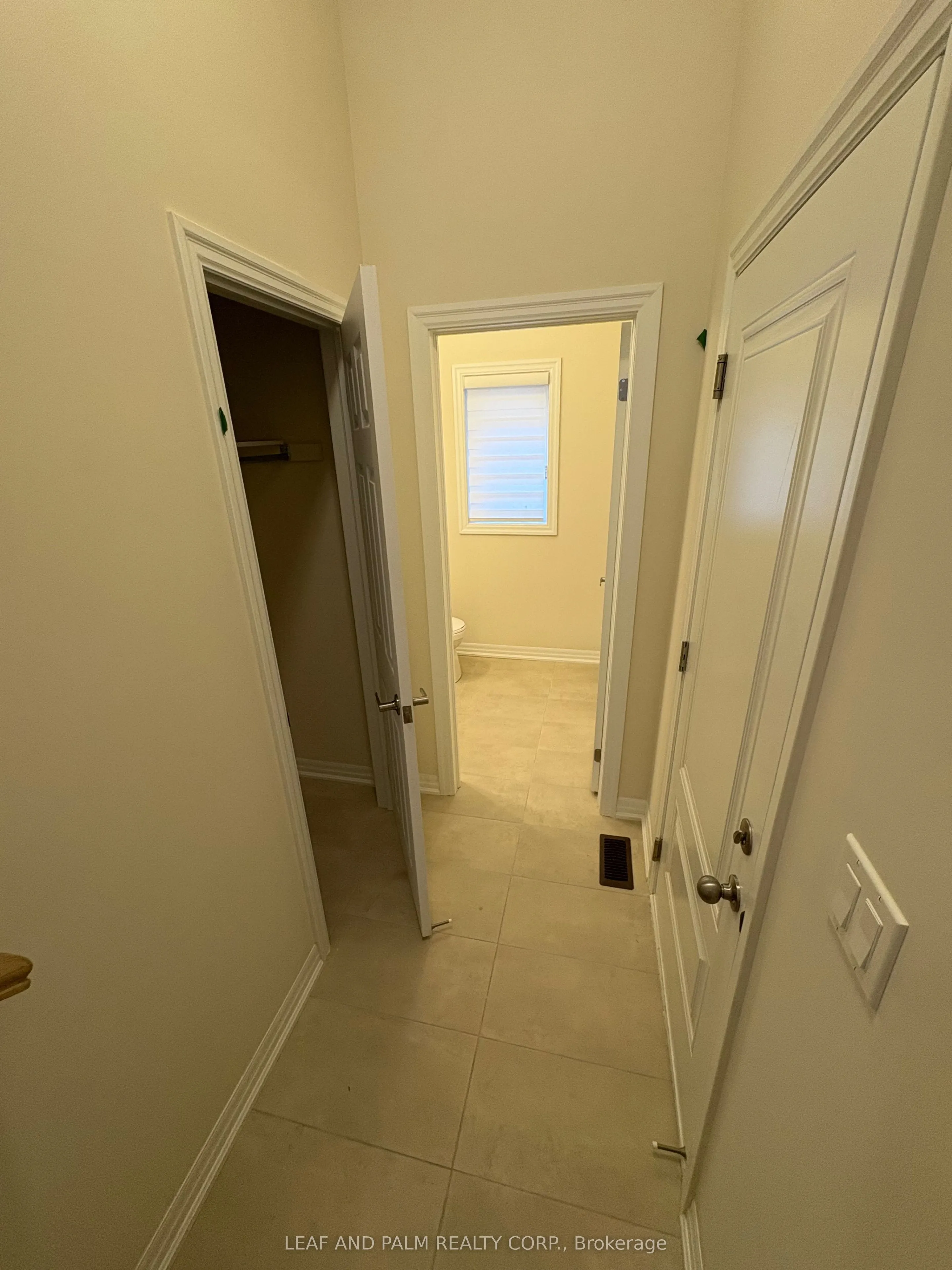 42 Donald Ingram Crescent