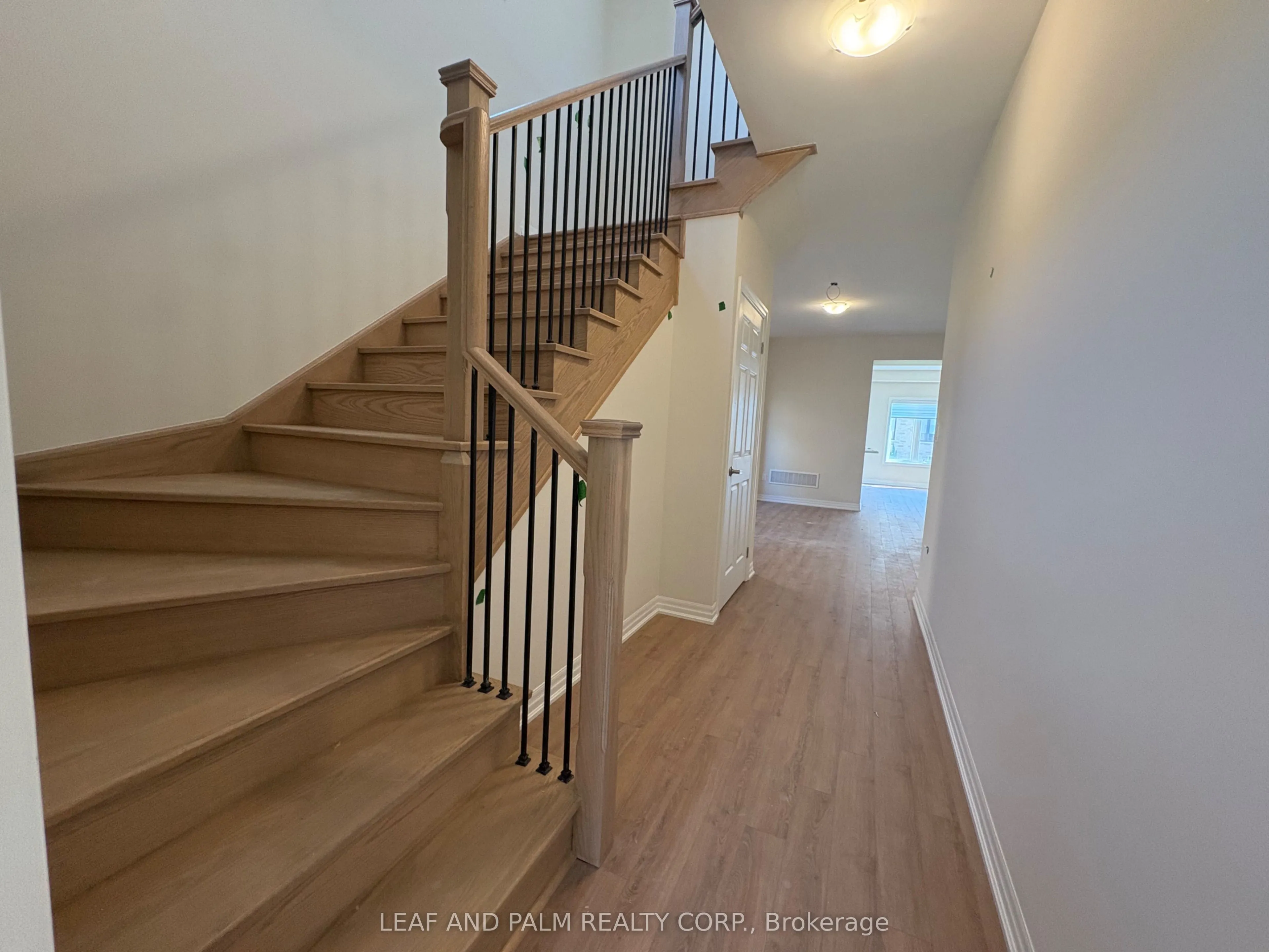 42 Donald Ingram Crescent