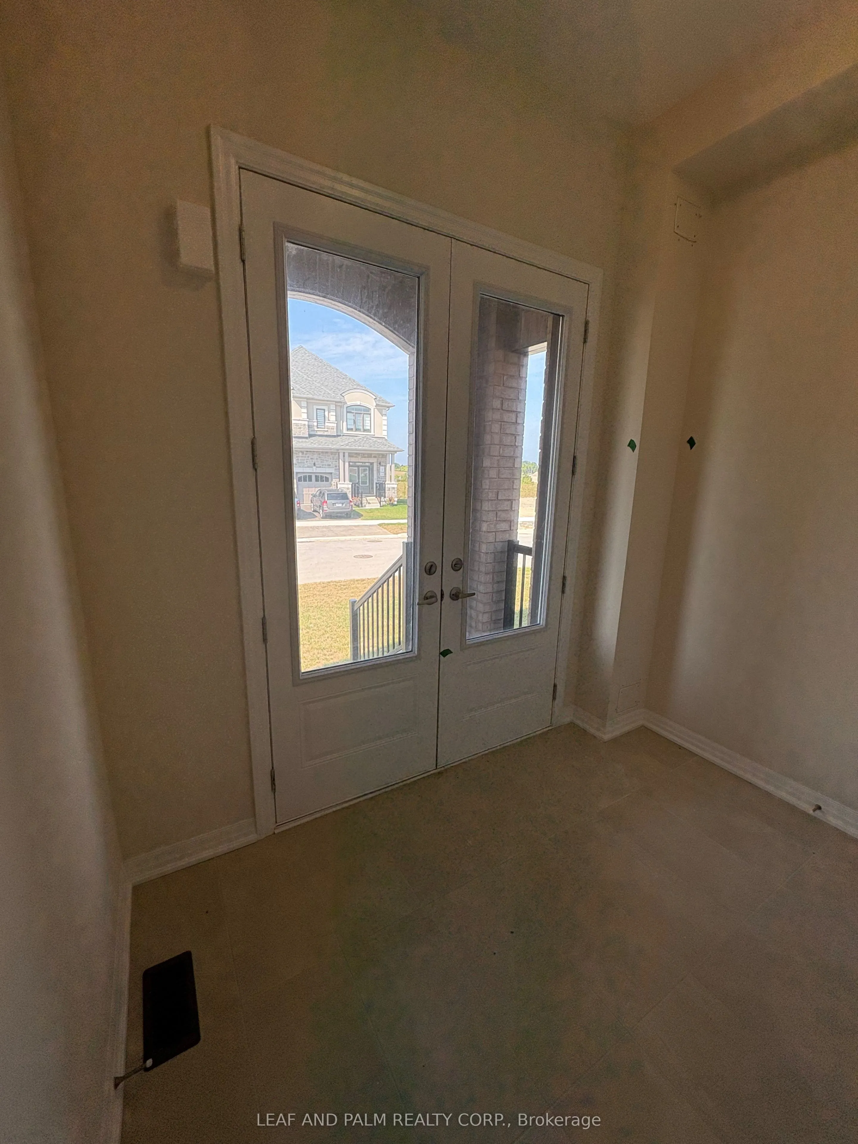 42 Donald Ingram Crescent