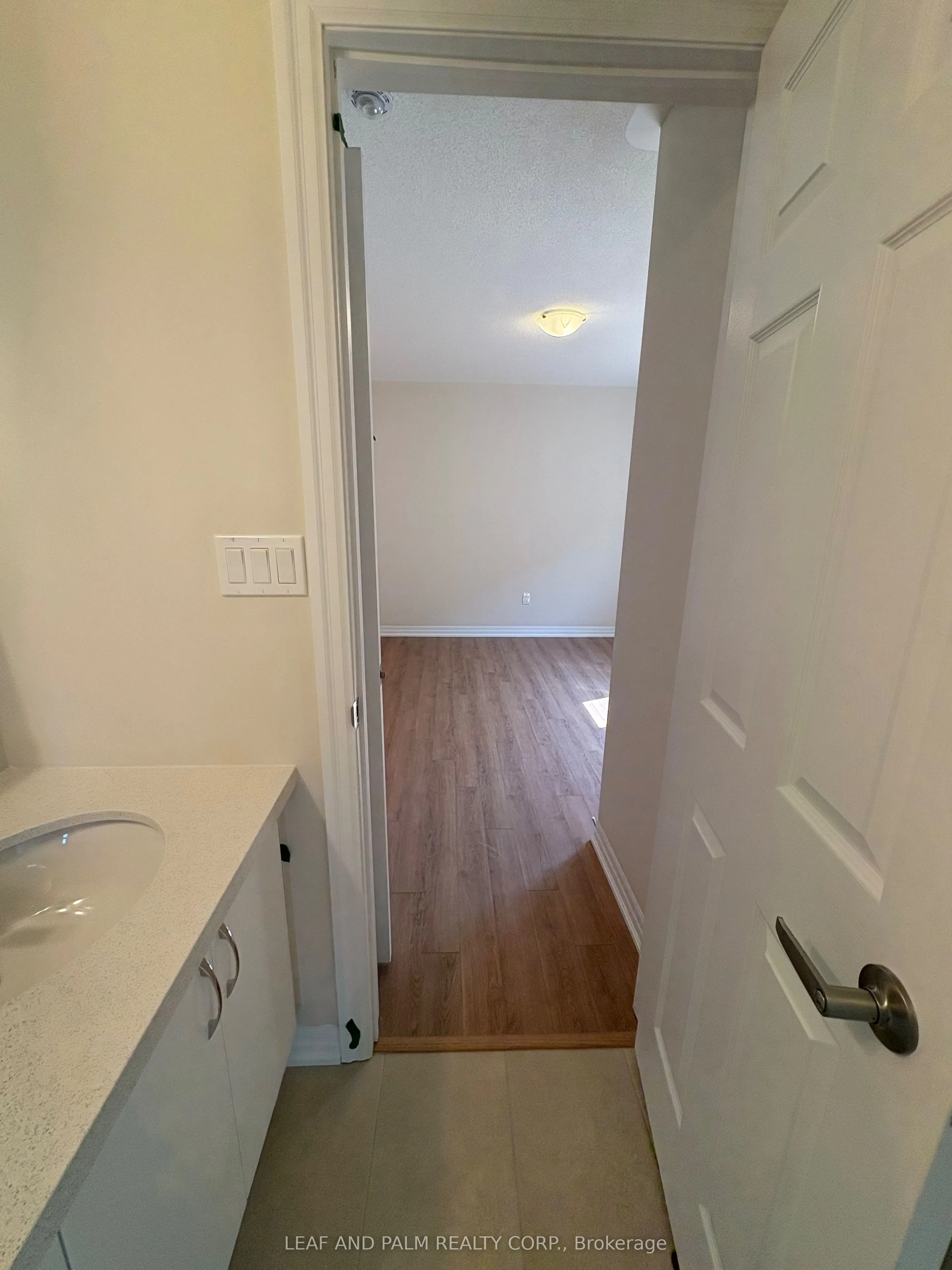 42 Donald Ingram Crescent